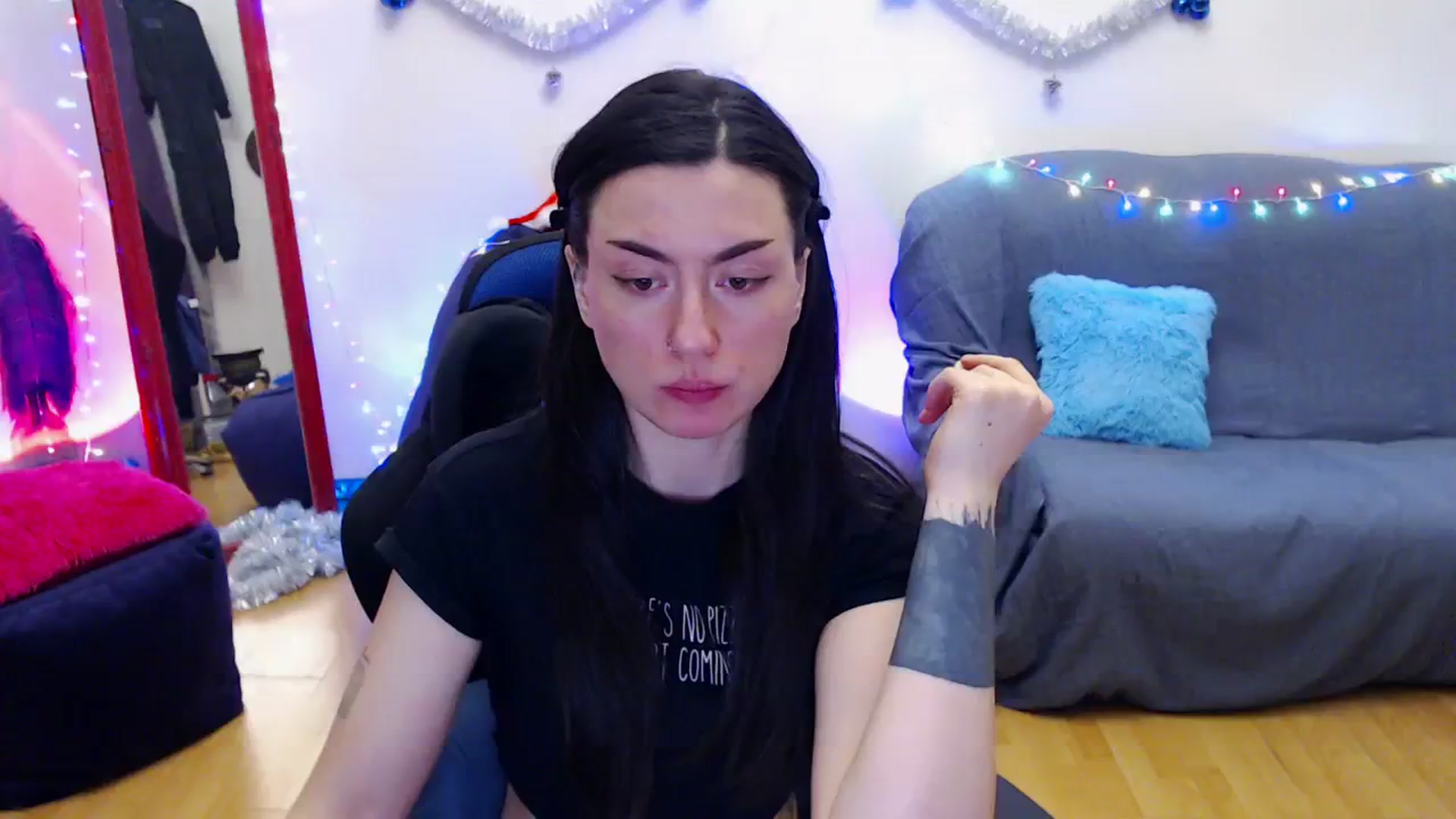 Gallery image thumbnail from Takemecloser's myfreecams stream on, 01/02/2024, 20:11 image 19 of 20