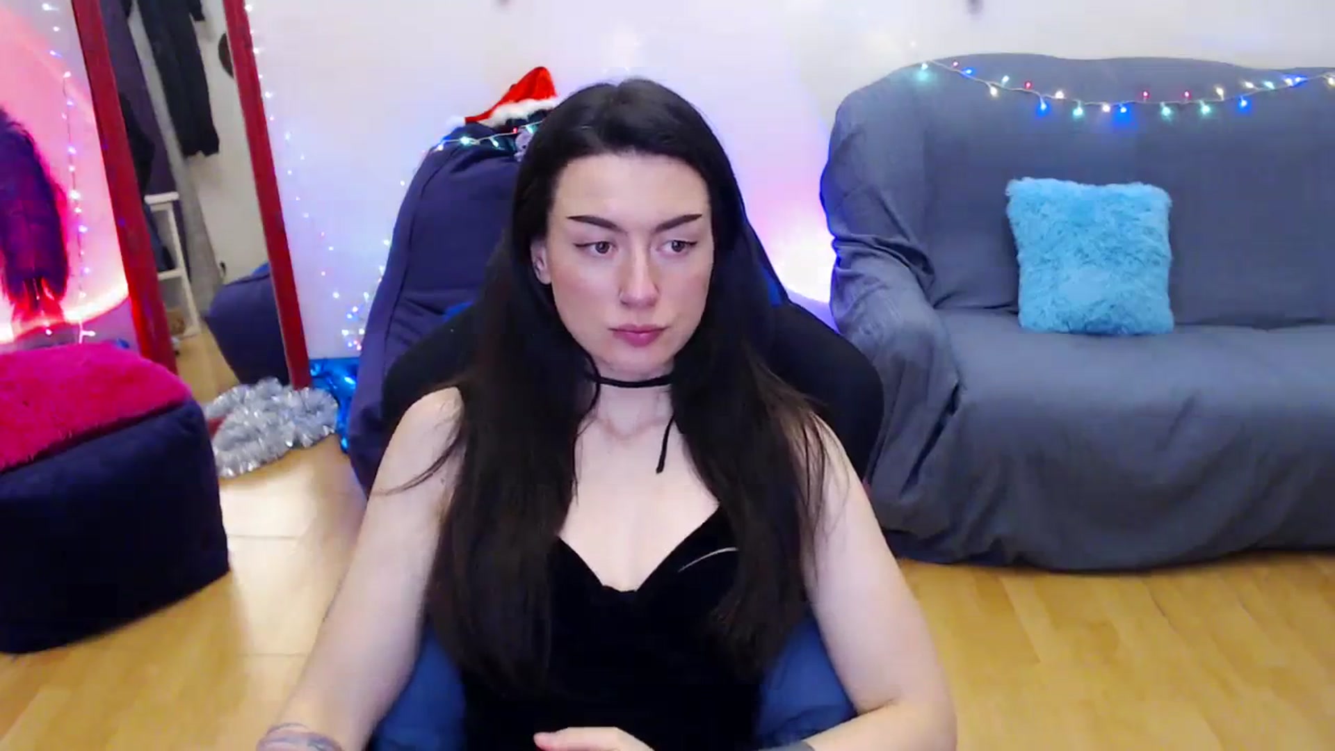 Gallery image thumbnail from Takemecloser's myfreecams stream on, 01/03/2024, 18:08 image 15 of 20