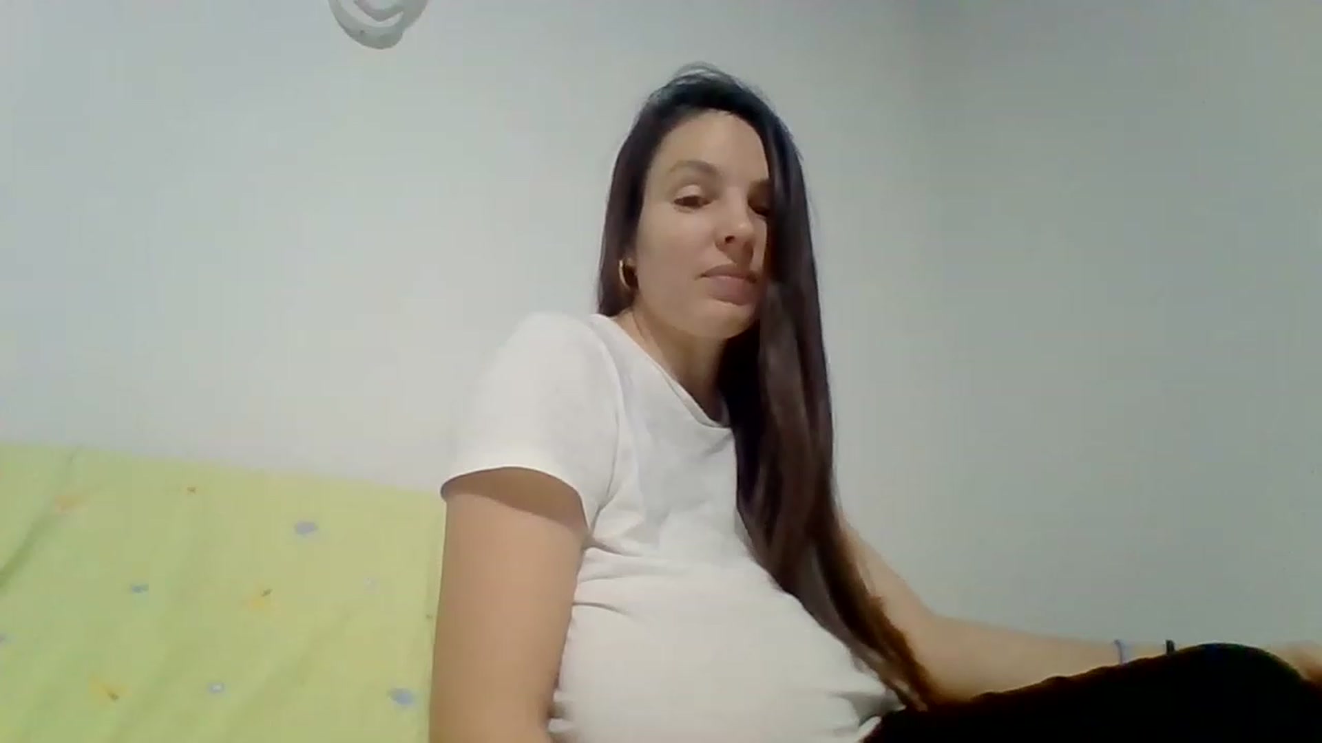 Gallery image thumbnail from Talia_Amanda's myfreecams stream on, 11/17/2022, 02:39 image 16 of 20