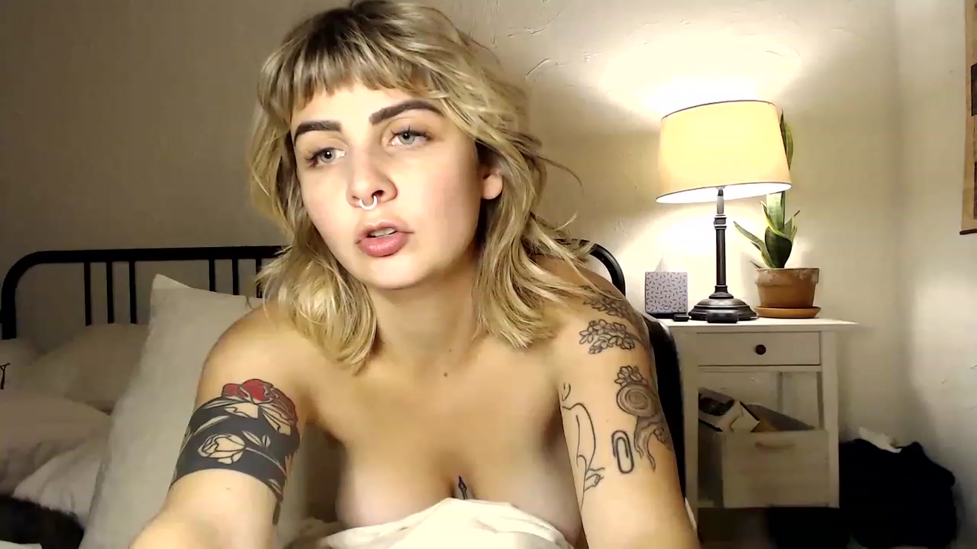 Gallery image thumbnail from Tallulahfox's myfreecams stream on, 12/09/2022, 06:19 image 20 of 20