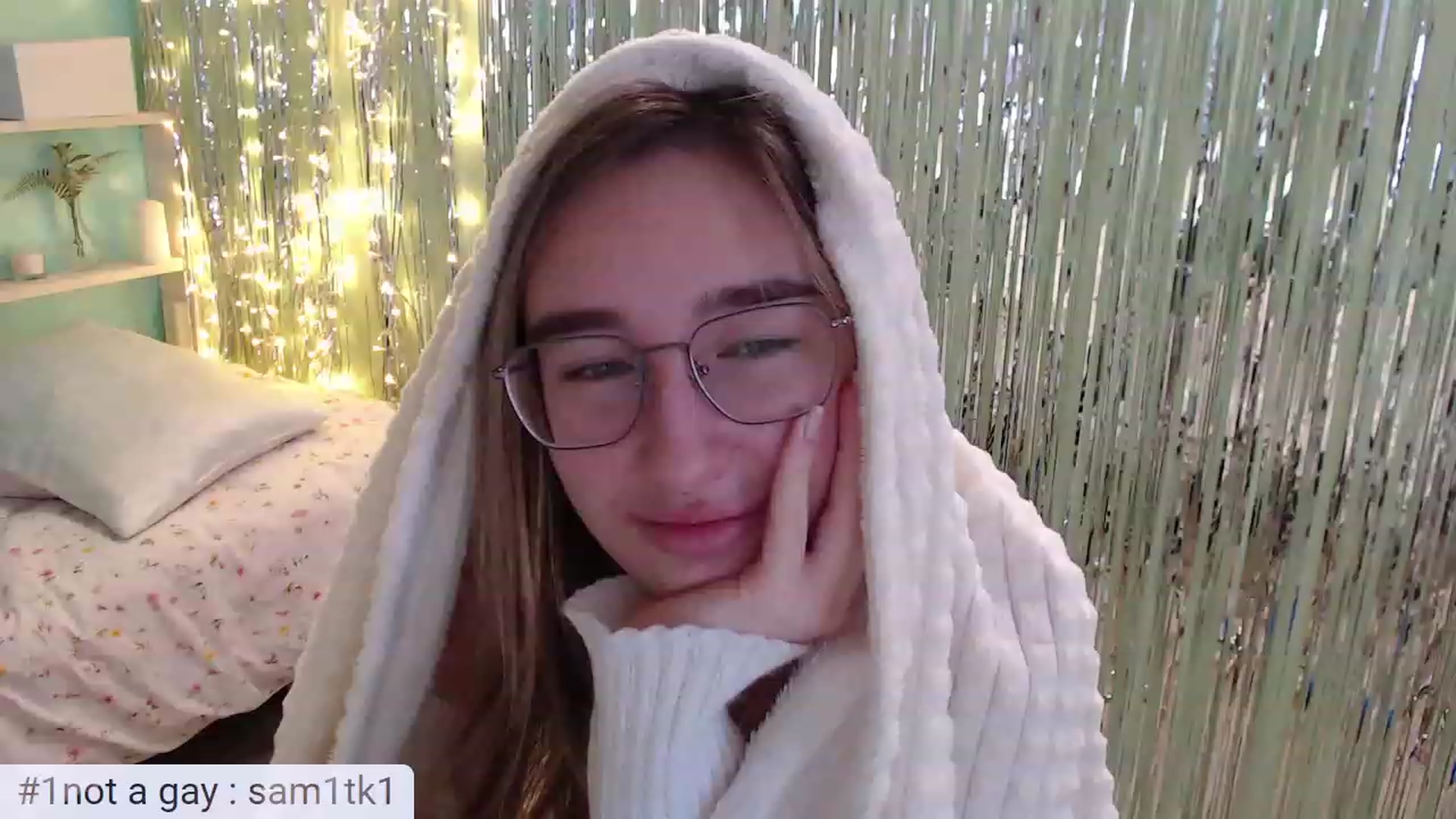Gallery image thumbnail from Tama_gotchi's myfreecams stream on, 12/12/2022, 07:40 image 7 of 20