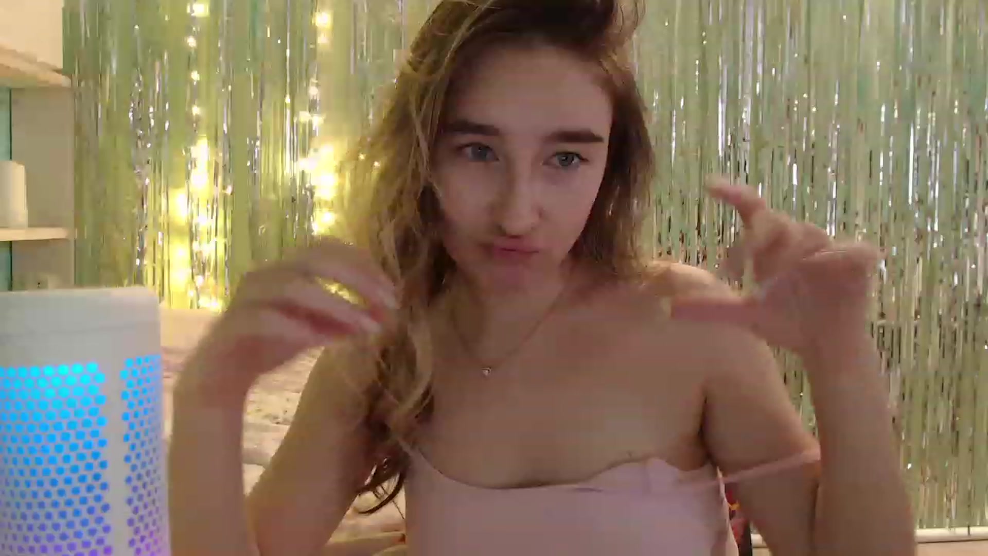 Gallery image thumbnail from Tama_gotchi's myfreecams stream on, 12/23/2022, 08:47 image 11 of 20