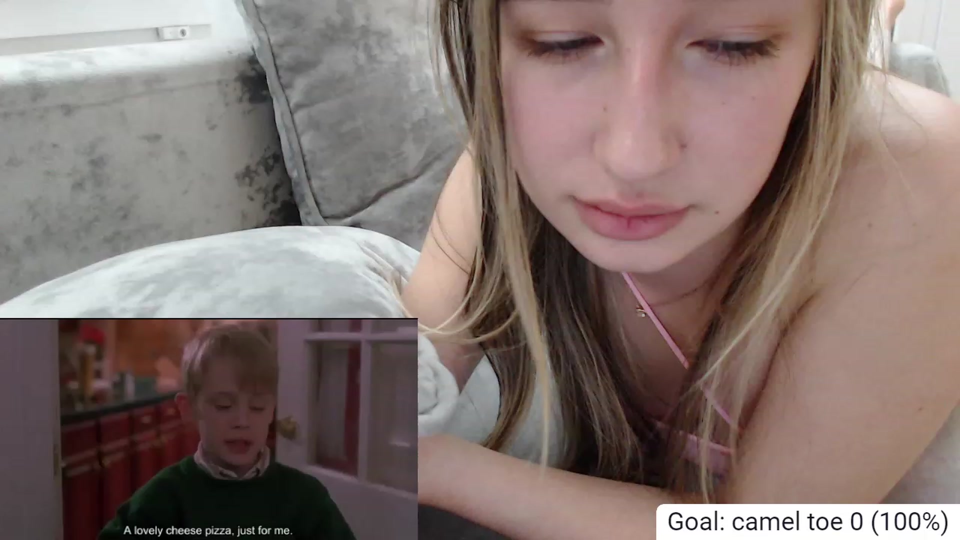 Gallery image thumbnail from Tama_gotchi's myfreecams stream on, 12/31/2022, 16:34 image 9 of 20