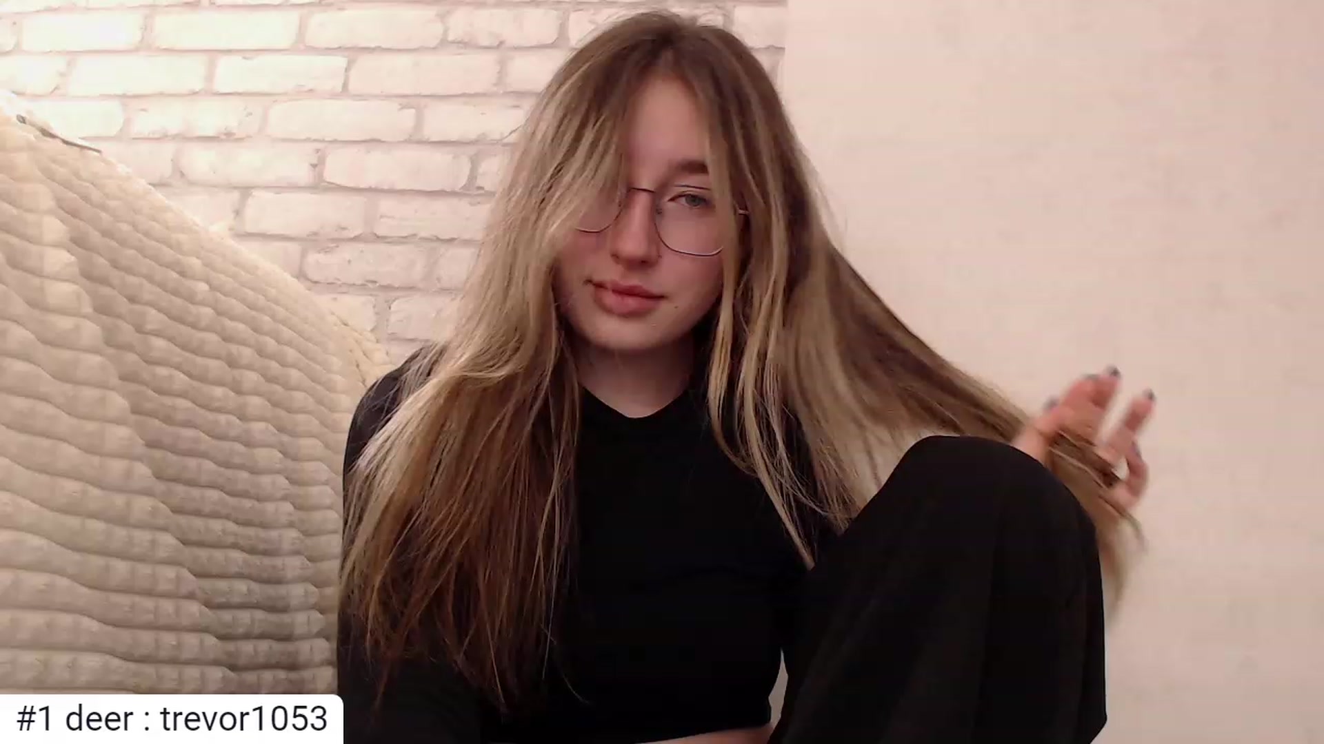 Gallery image thumbnail from Tama_gotchi's myfreecams stream on, 01/17/2023, 15:12 image 2 of 20