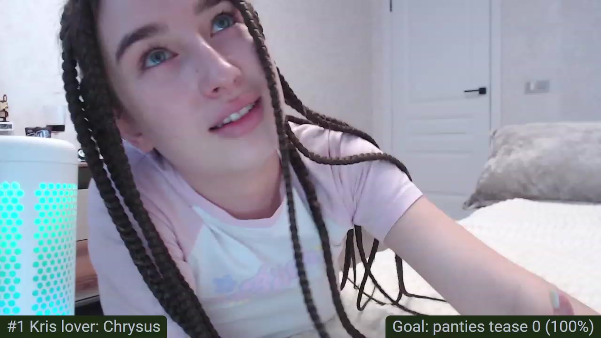 Gallery image thumbnail from Tama_gotchi's myfreecams stream on, 03/22/2023, 06:36 image 10 of 20