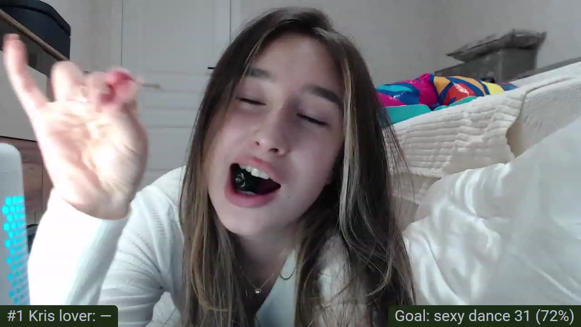 Gallery image thumbnail from Tama_gotchi's myfreecams stream on, 07/13/2023, 15:30 image 9 of 20