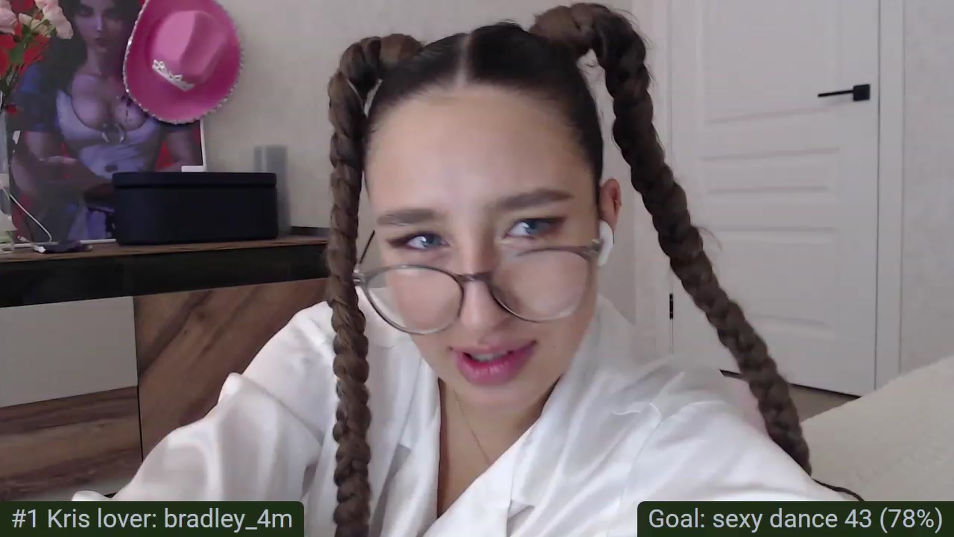 Gallery image thumbnail from Tama_gotchi's myfreecams stream on, 09/13/2023, 10:03 image 8 of 20