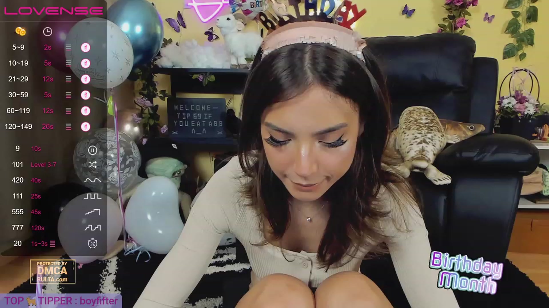 Gallery image thumbnail from TamaraRay's myfreecams stream on, 12/11/2022, 04:46 image 12 of 20