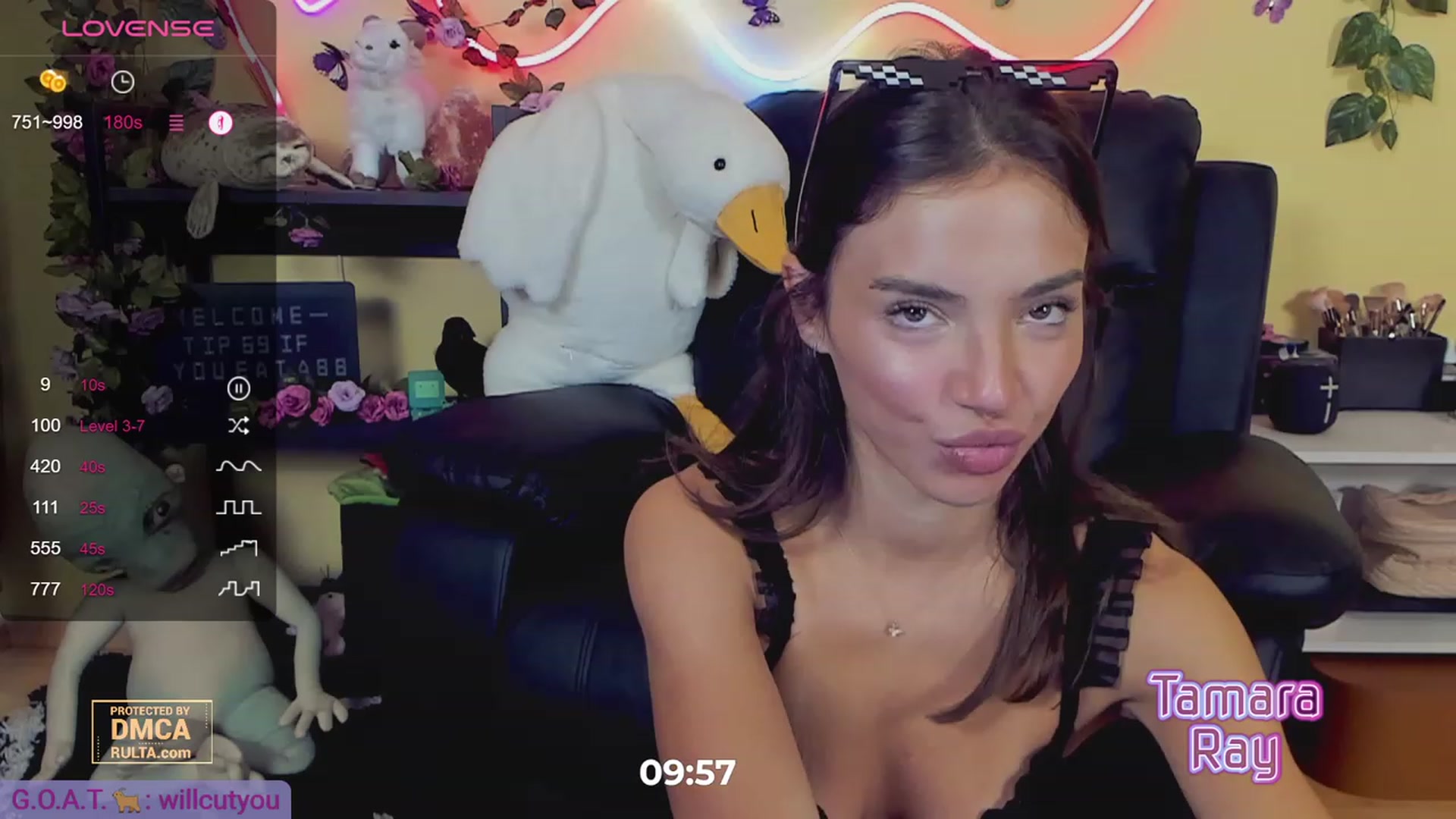 Gallery image thumbnail from TamaraRay's myfreecams stream on, 10/14/2023, 07:31 image 3 of 20
