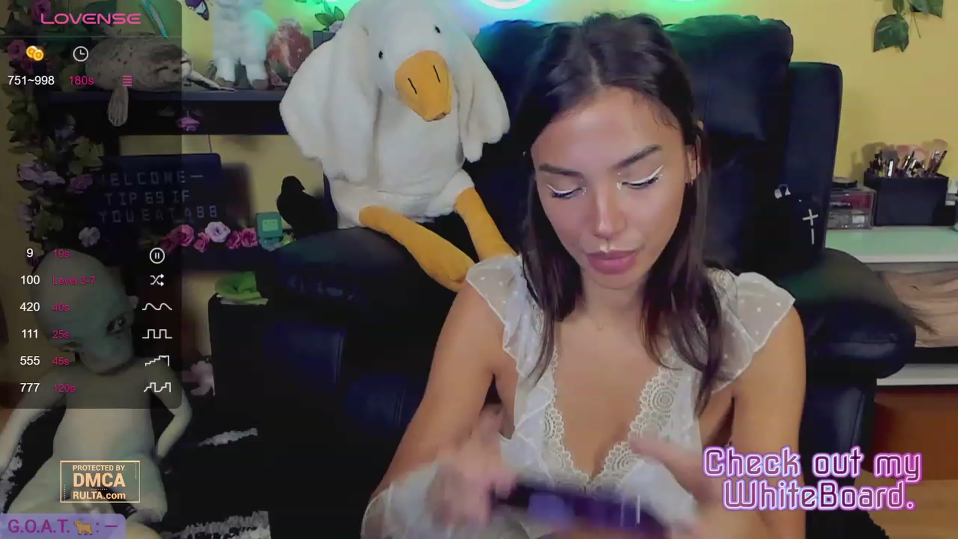Gallery image thumbnail from TamaraRay's myfreecams stream on, 10/18/2023, 04:39 image 16 of 20
