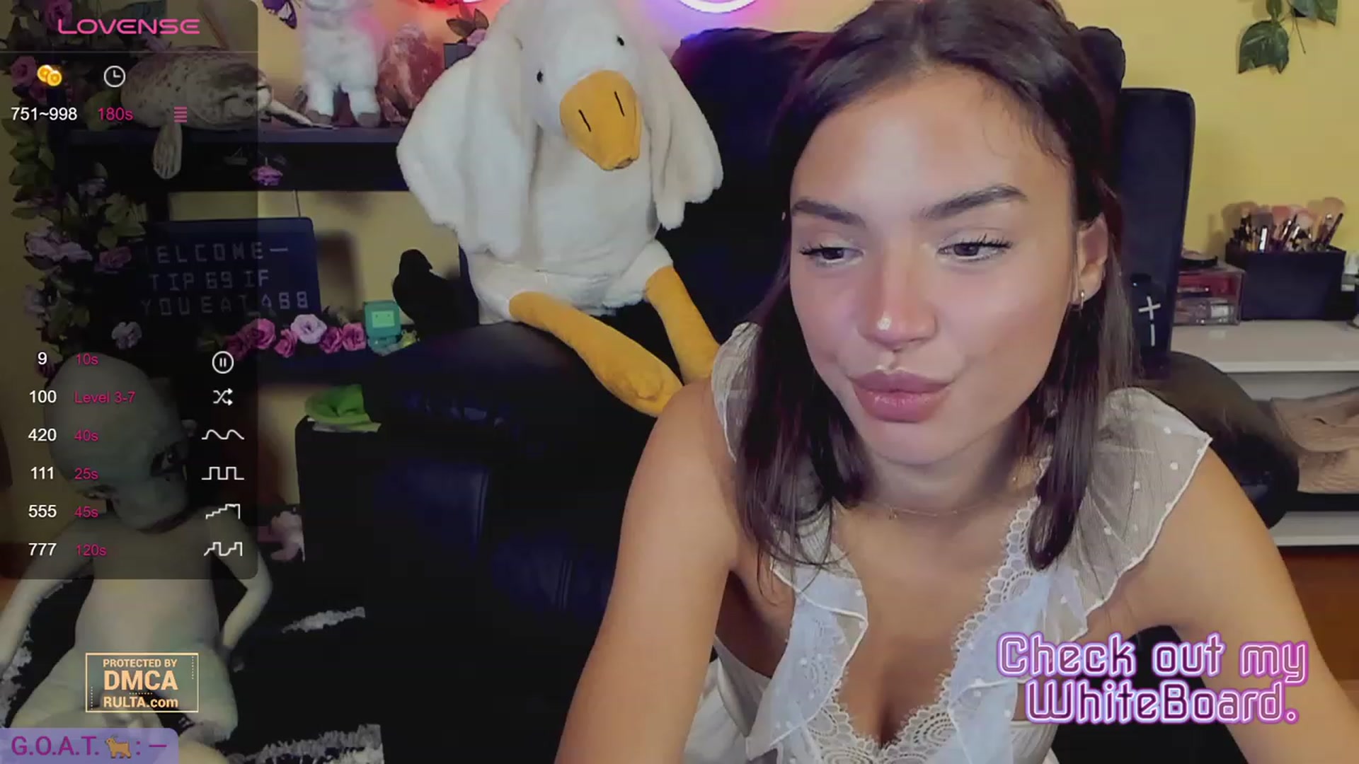Gallery image thumbnail from TamaraRay's myfreecams stream on, 10/18/2023, 04:39 image 10 of 20