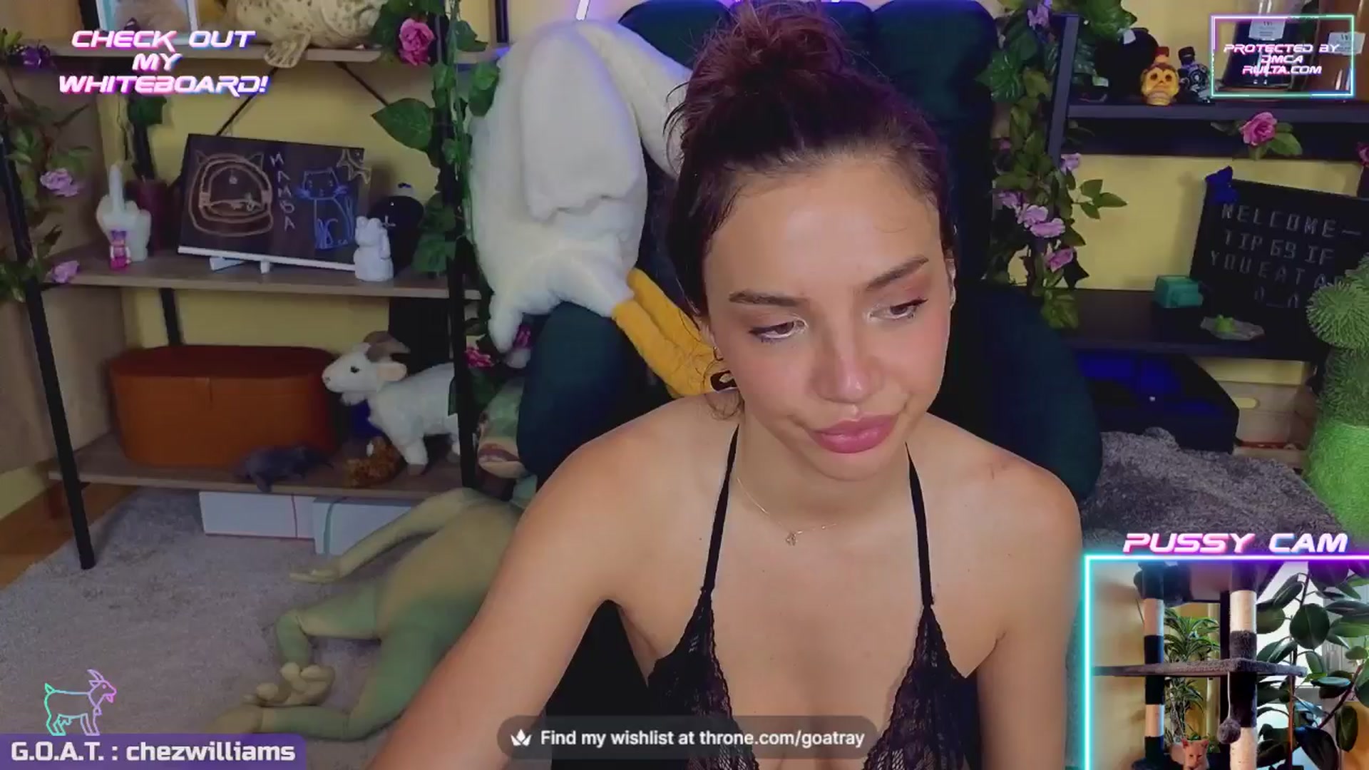 Gallery image thumbnail from TamaraRay's myfreecams stream on, 08/18/2024, 08:35 image 1 of 20