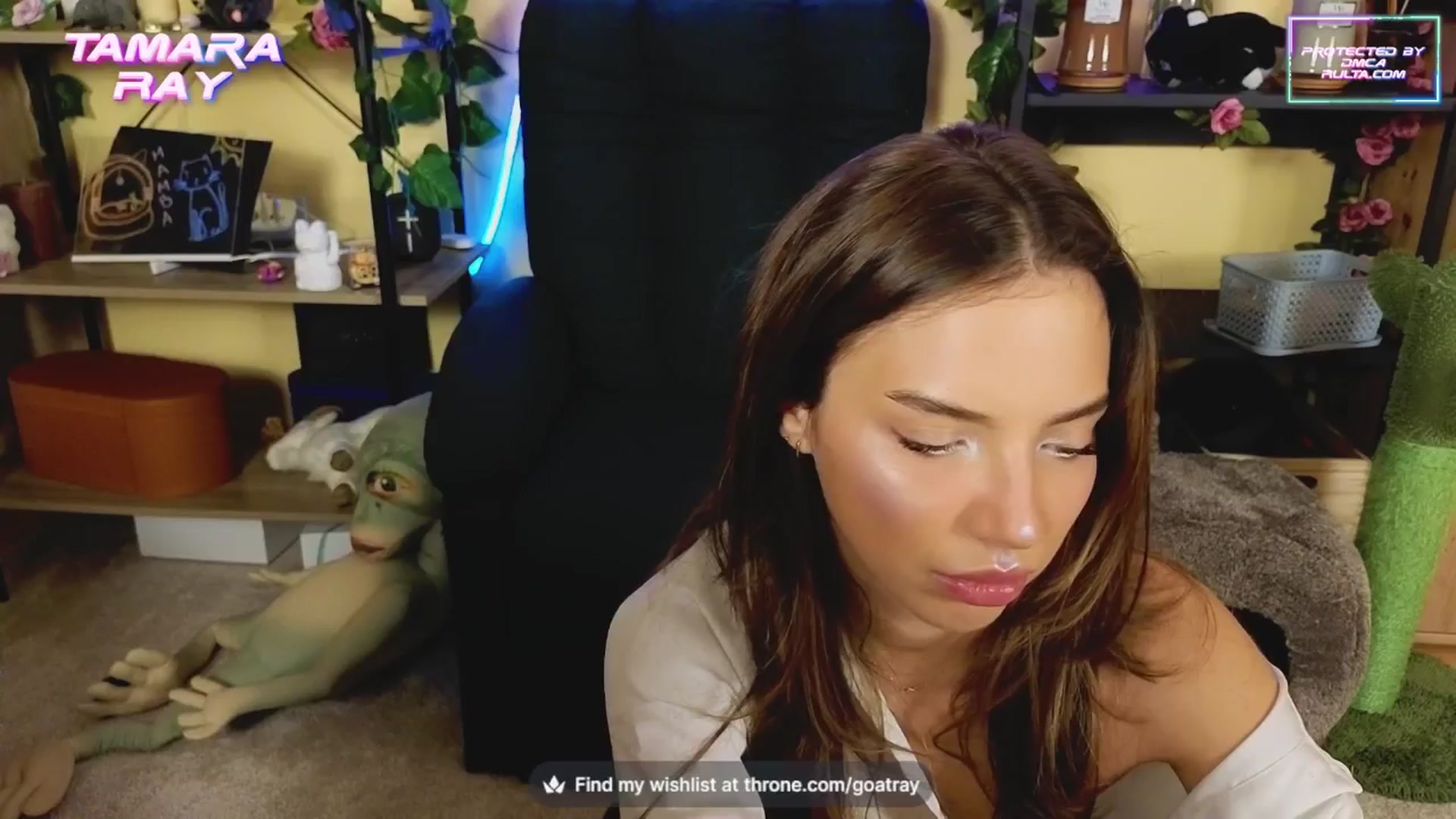 Gallery image thumbnail from TamaraRay's myfreecams stream on, 10/16/2024, 05:51 image 6 of 20