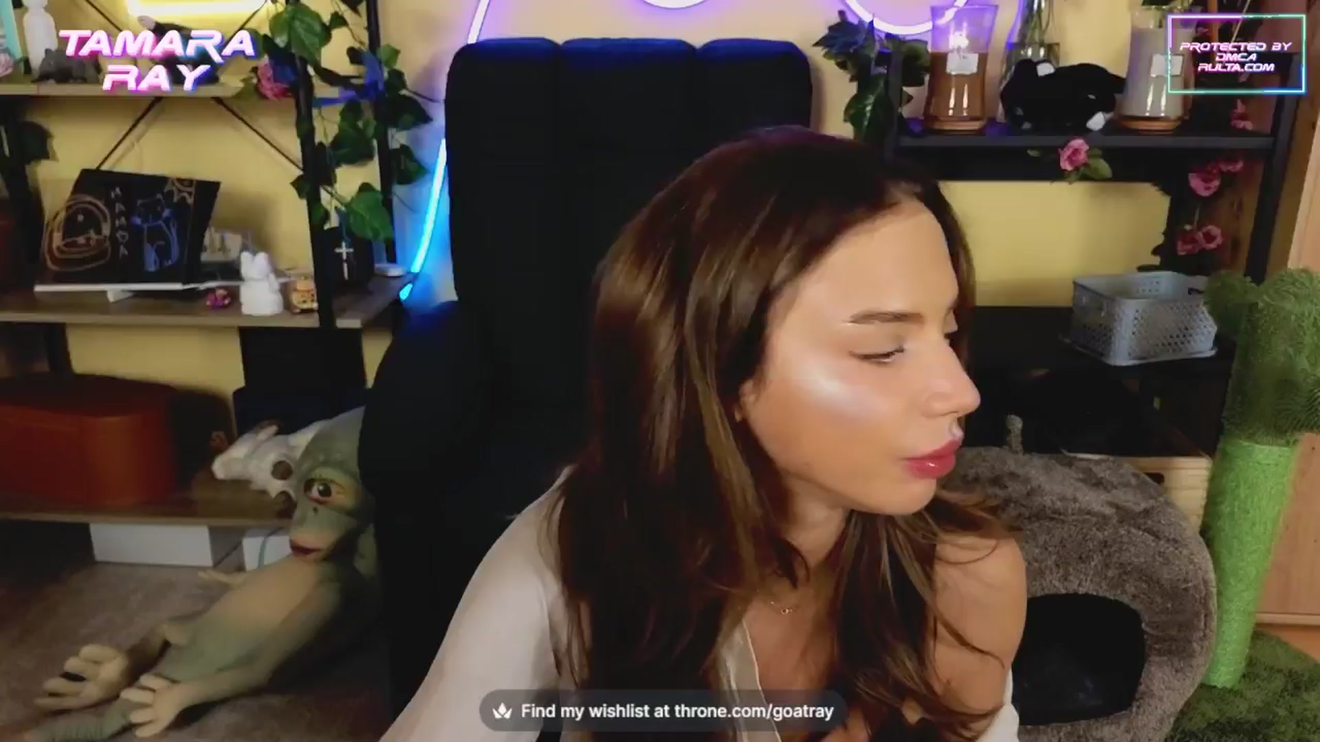 Gallery image thumbnail from TamaraRay's myfreecams stream on, 10/16/2024, 05:51 image 1 of 20