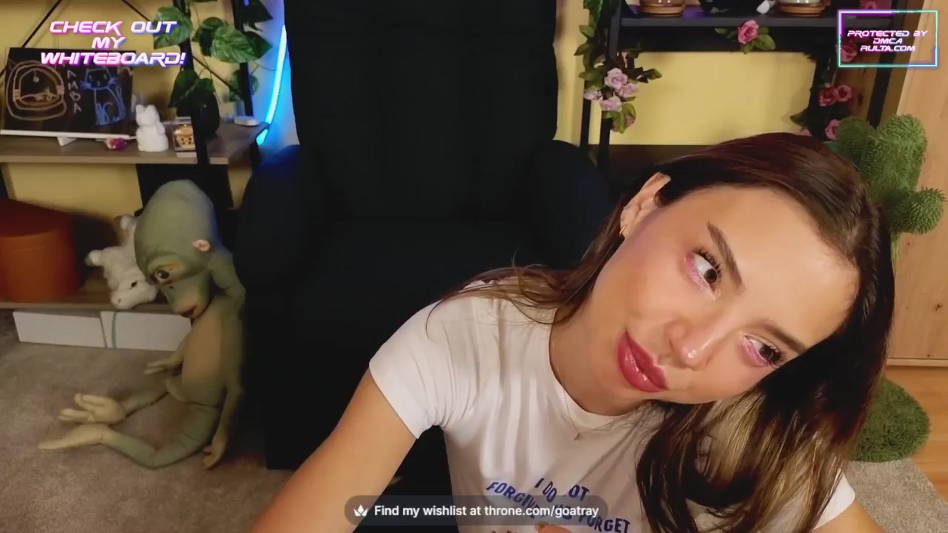 Gallery image thumbnail from TamaraRay's myfreecams stream on, 10/22/2024, 04:54 image 15 of 20