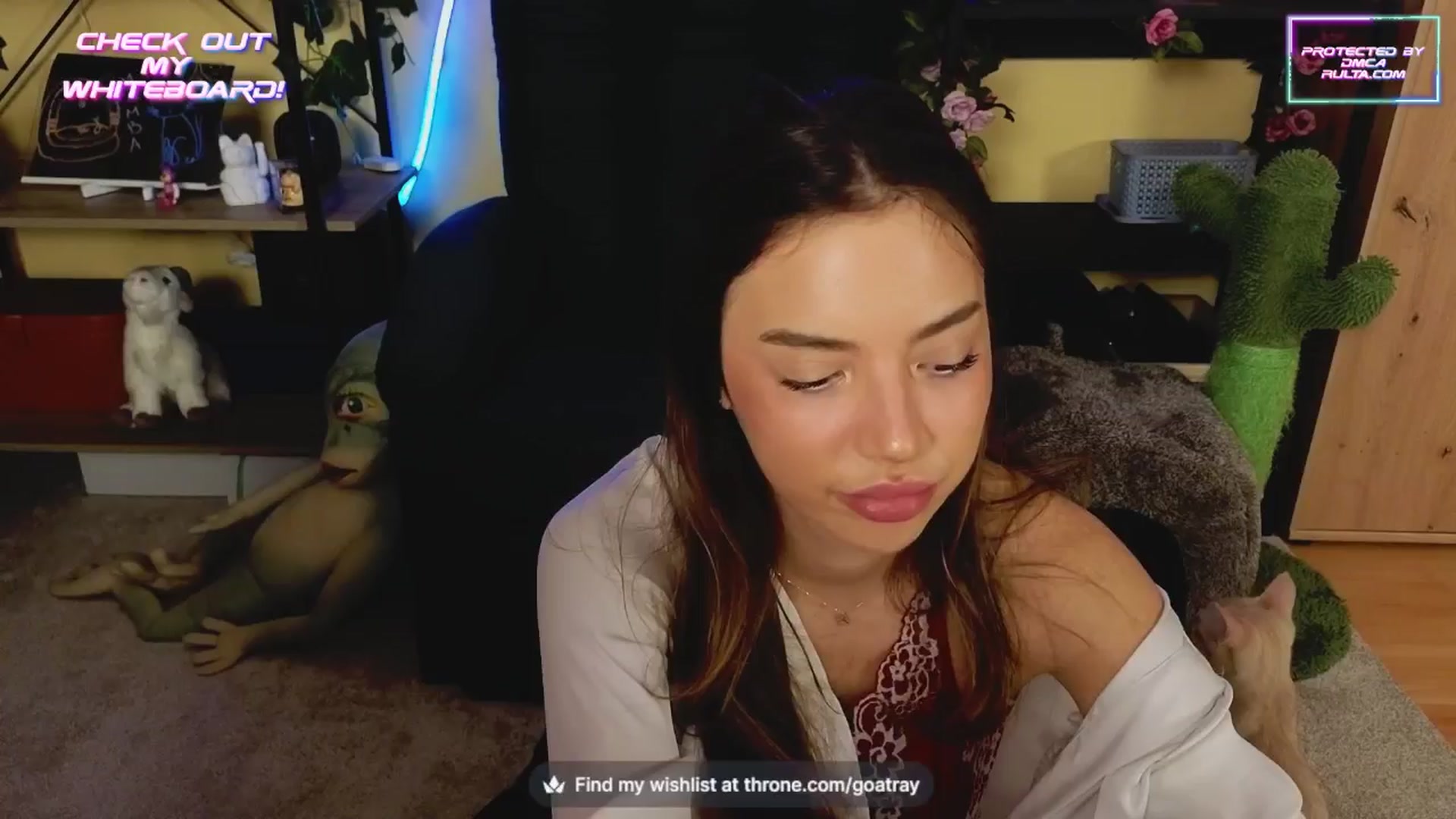 Gallery image thumbnail from TamaraRay's myfreecams stream on, 11/18/2024, 05:27 image 15 of 20