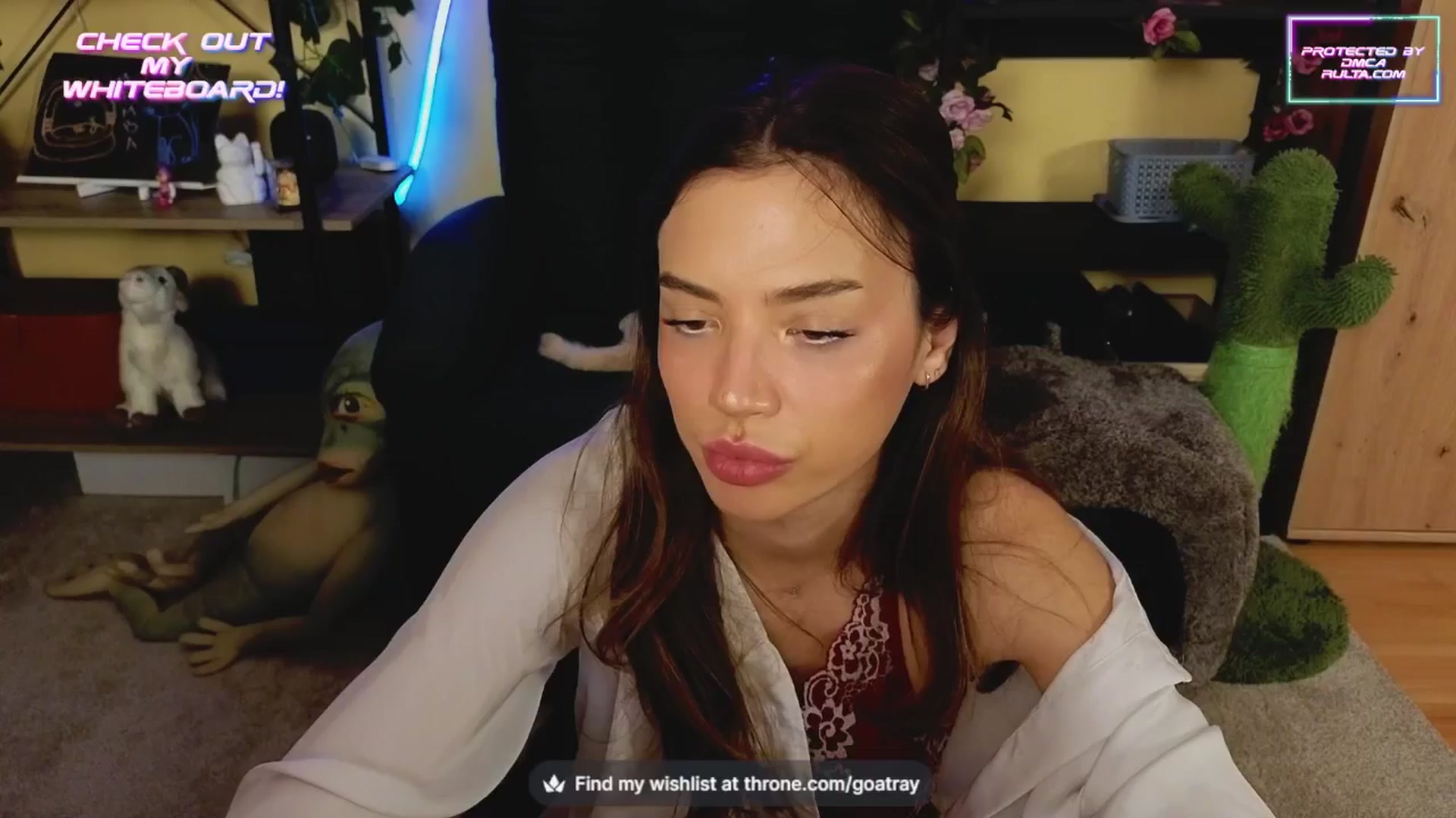 Gallery image thumbnail from TamaraRay's myfreecams stream on, 11/18/2024, 05:27 image 14 of 20