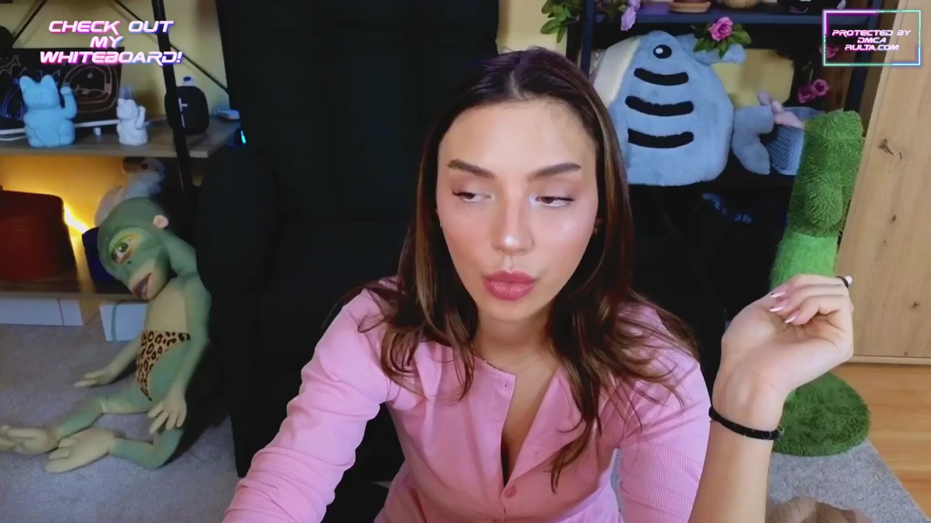 Gallery image thumbnail from TamaraRay's myfreecams stream on, 02/26/2025, 07:07 image 12 of 20