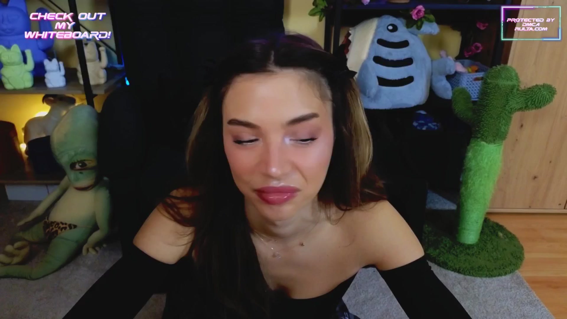 Gallery image thumbnail from TamaraRay's myfreecams stream on, 03/04/2025, 04:51 image 2 of 20
