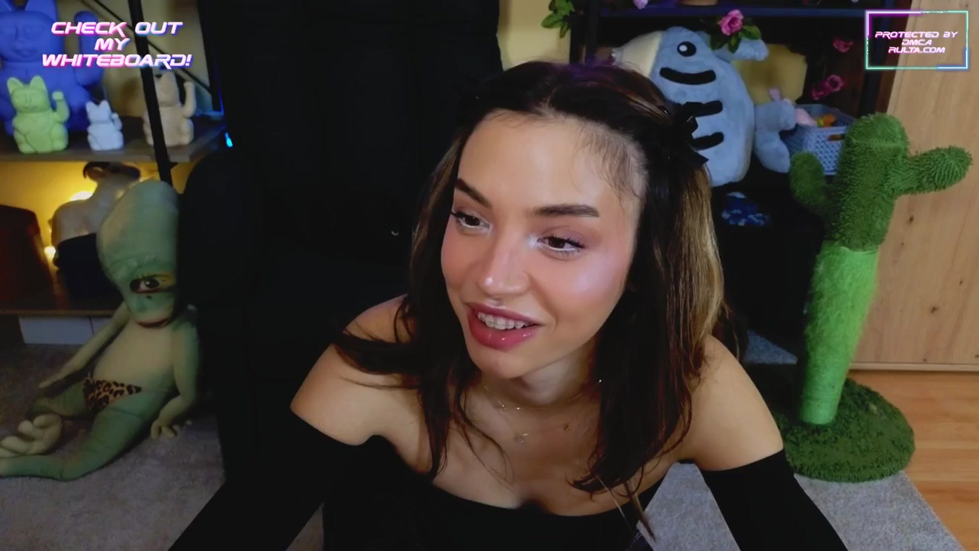 Gallery image thumbnail from TamaraRay's myfreecams stream on, 03/04/2025, 04:51 image 3 of 20
