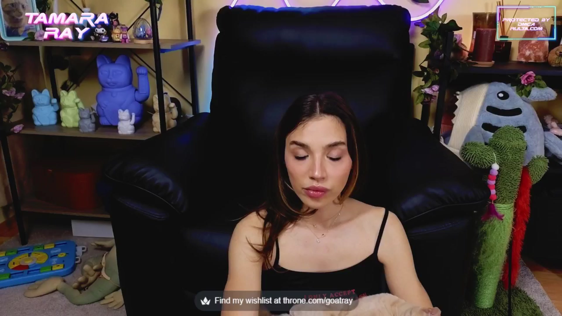 Gallery image thumbnail from TamaraRay's myfreecams stream on, 05/14/2025, 05:21 image 18 of 20