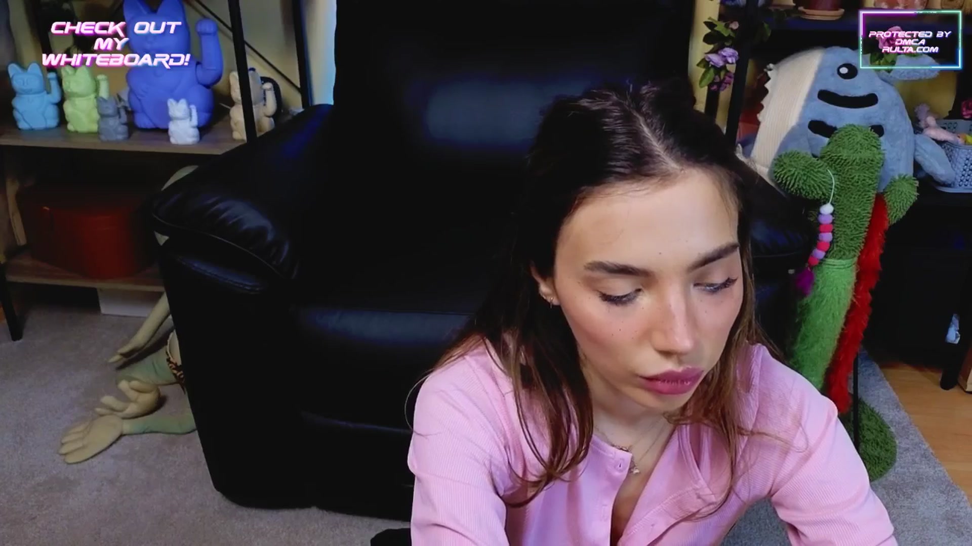 Gallery image thumbnail from TamaraRay's myfreecams stream on, 05/20/2025, 04:57 image 17 of 20