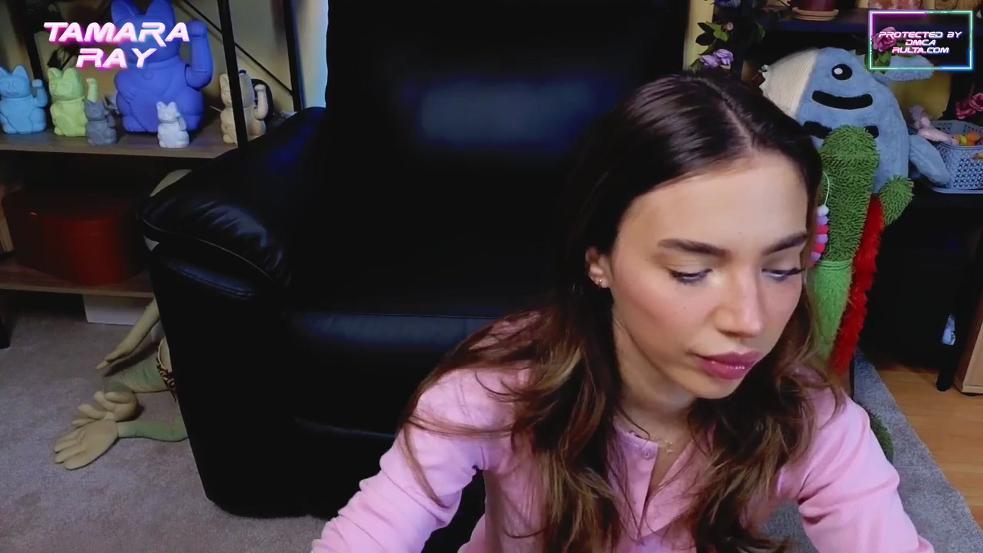 Gallery image thumbnail from TamaraRay's myfreecams stream on, 05/20/2025, 04:57 image 2 of 20