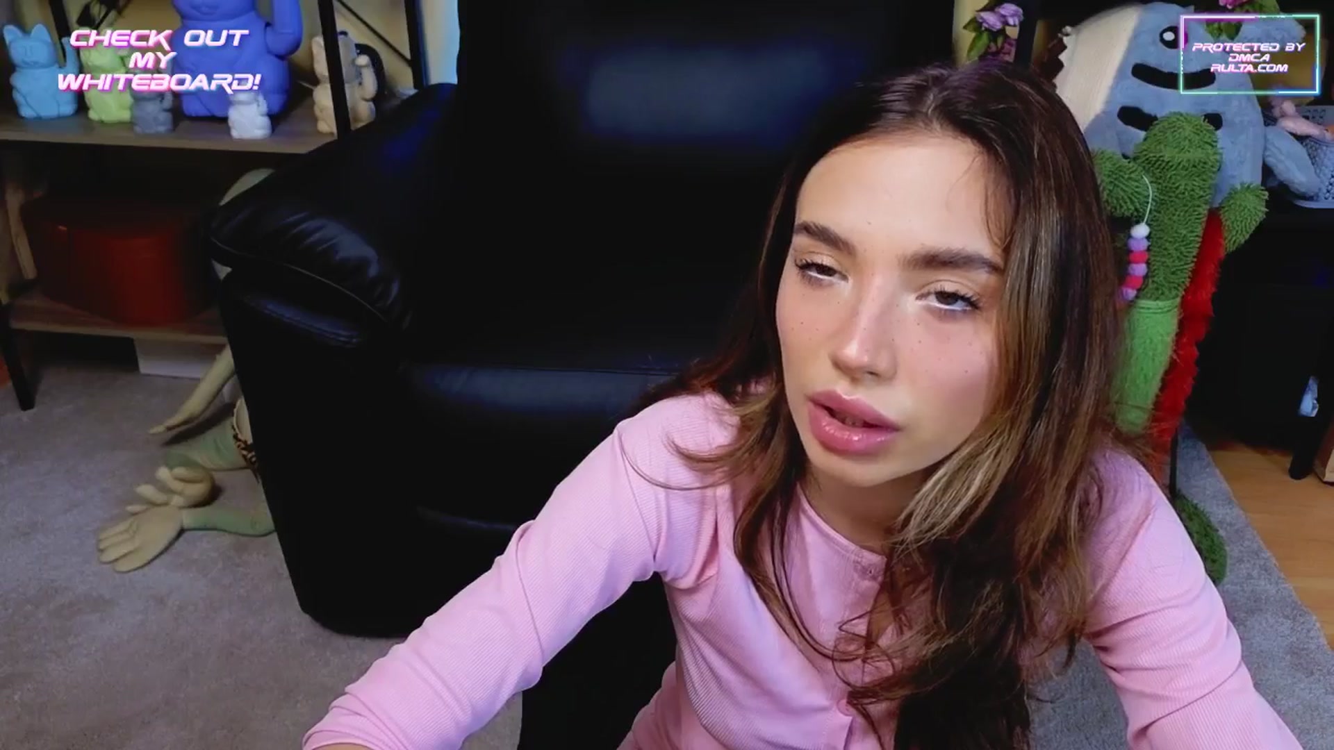 Gallery image thumbnail from TamaraRay's myfreecams stream on, 05/20/2025, 04:57 image 8 of 20