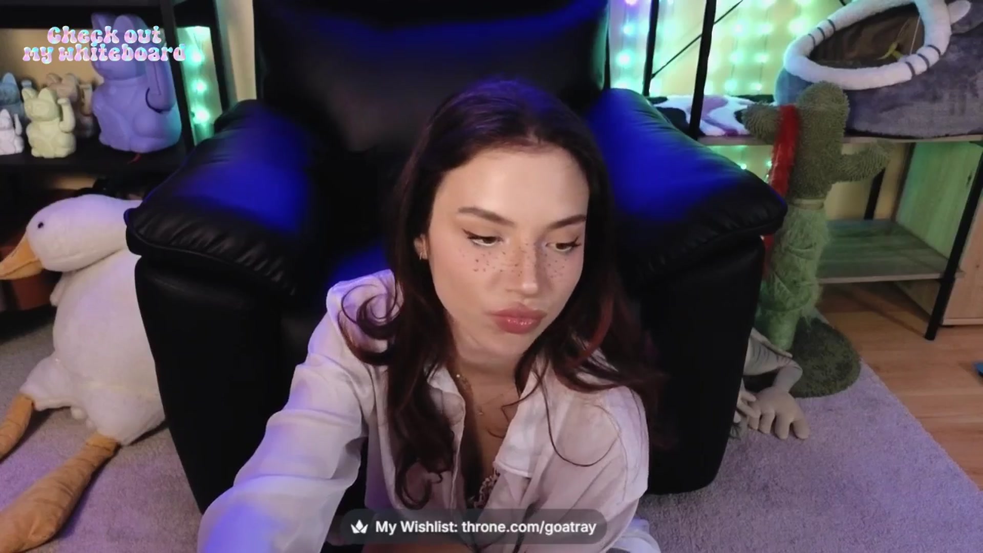 Gallery image thumbnail from TamaraRay's myfreecams stream on, 04/06/2026, 06:06 image 9 of 20