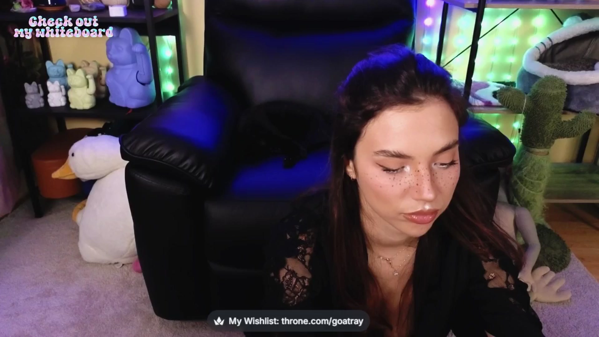 Gallery image thumbnail from TamaraRay's myfreecams stream on, 04/13/2026, 05:32 image 9 of 20