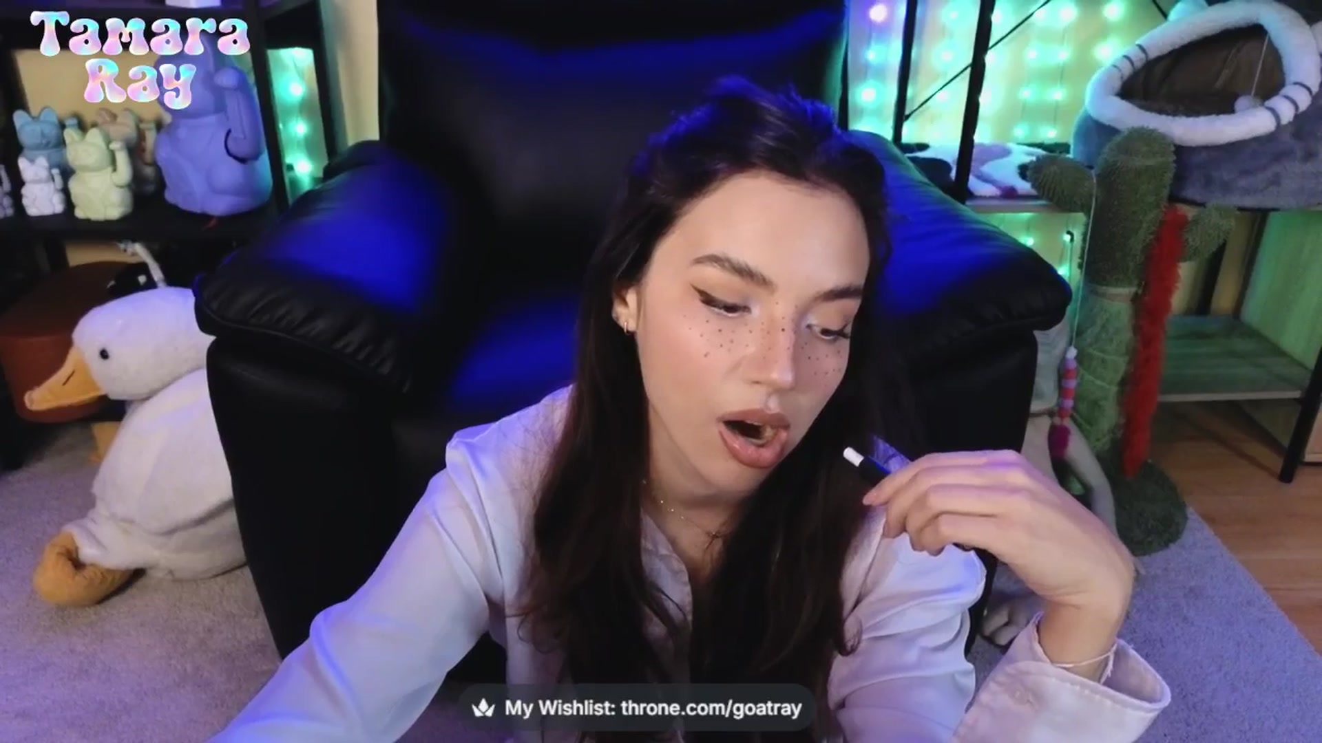 Gallery image thumbnail from TamaraRay's myfreecams stream on, 04/19/2026, 03:22 image 20 of 20