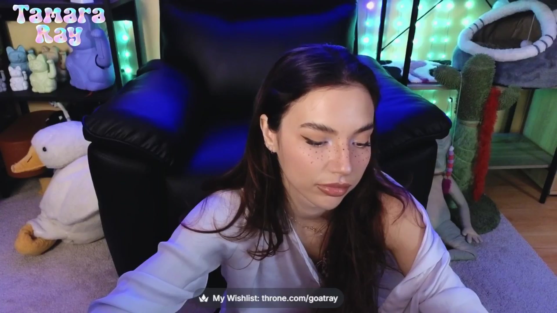 Gallery image thumbnail from TamaraRay's myfreecams stream on, 04/19/2026, 03:22 image 16 of 20