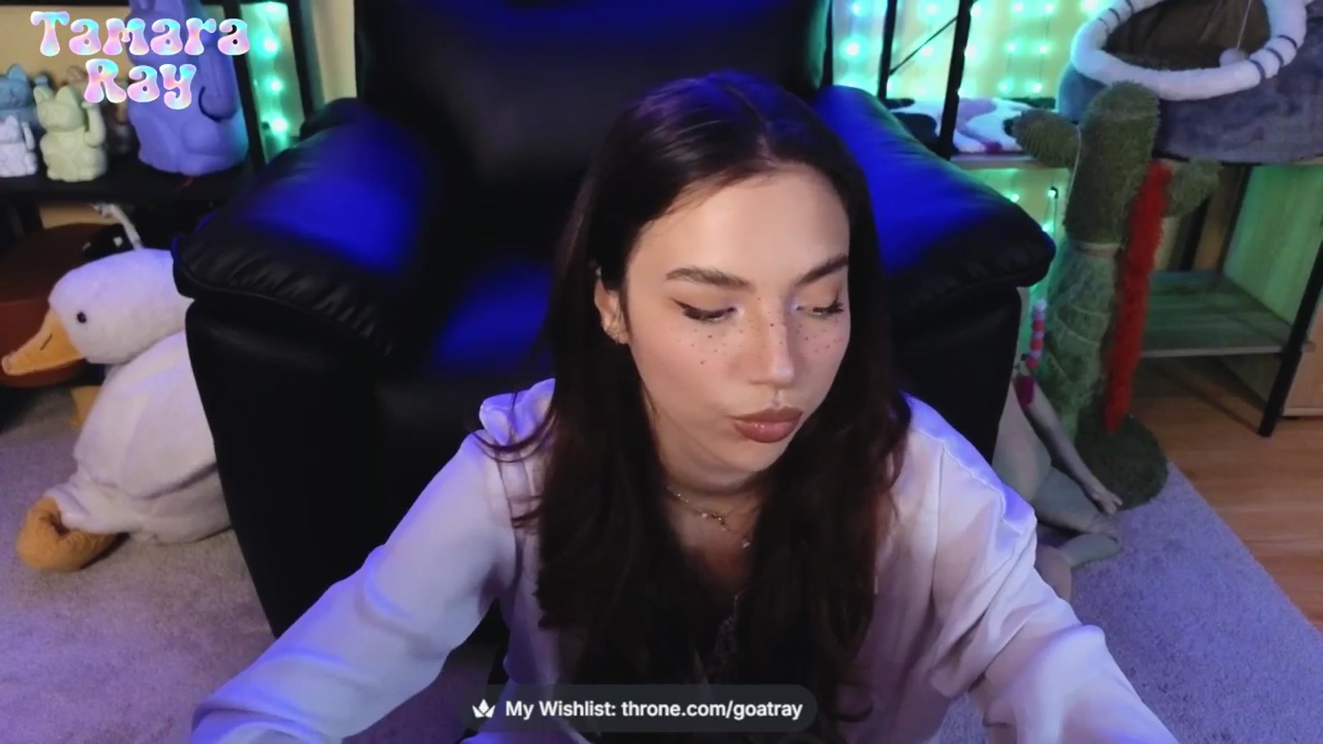 Gallery image thumbnail from TamaraRay's myfreecams stream on, 04/19/2026, 03:22 image 3 of 20