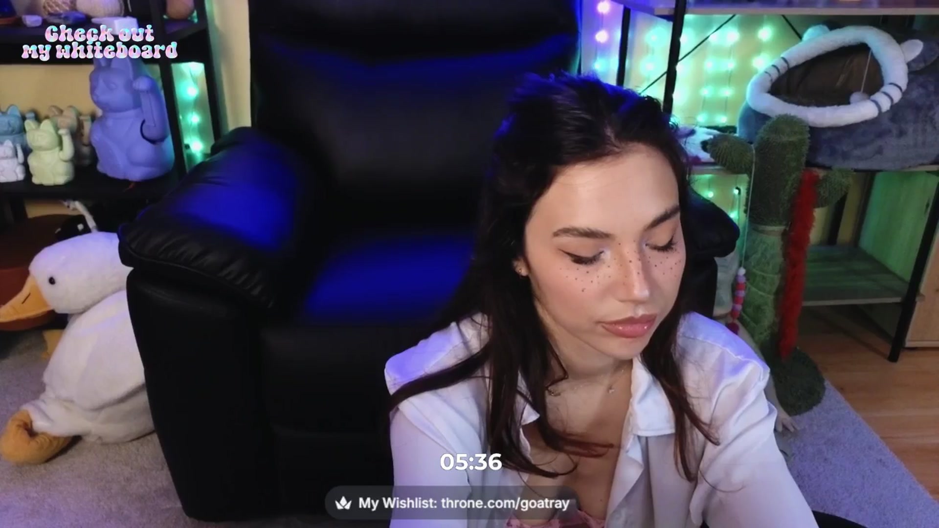 Gallery image thumbnail from TamaraRay's myfreecams stream on, 04/19/2026, 05:32 image 15 of 20