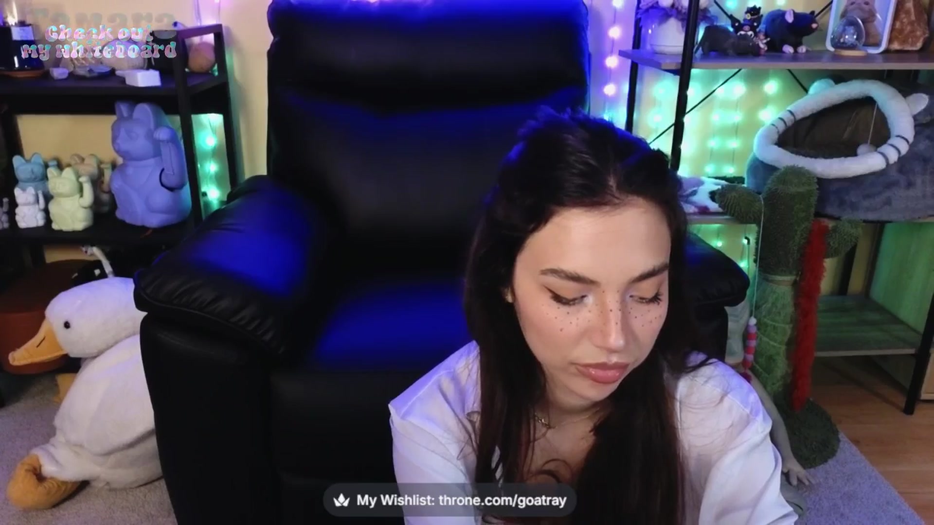 Gallery image thumbnail from TamaraRay's myfreecams stream on, 04/19/2026, 05:32 image 6 of 20