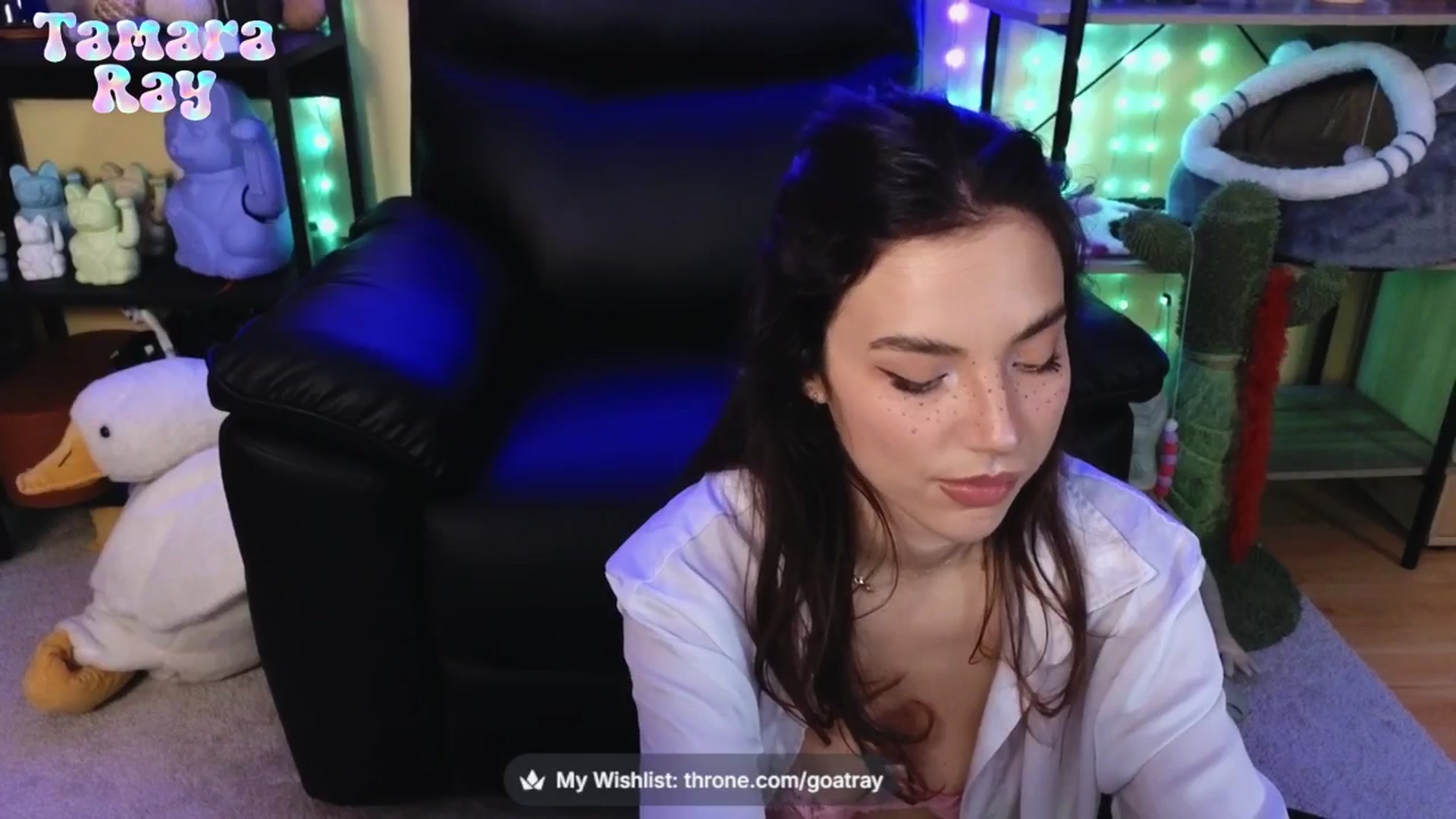 Gallery image thumbnail from TamaraRay's myfreecams stream on, 04/19/2026, 05:32 image 7 of 20
