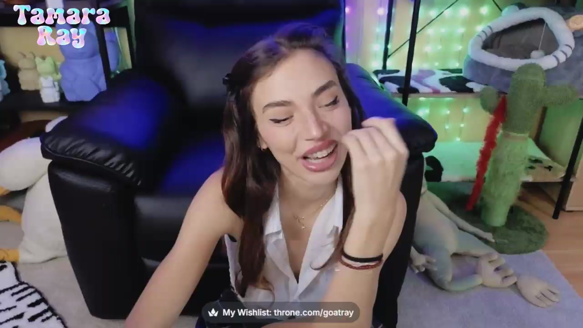 Gallery image thumbnail from TamaraRay's myfreecams stream on, 07/10/2026, 06:40 image 15 of 20