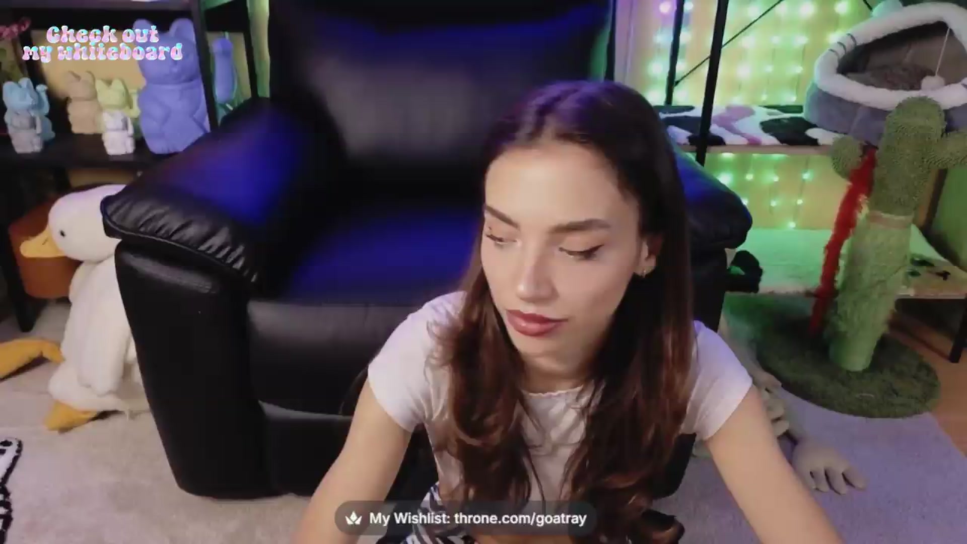 Gallery image thumbnail from TamaraRay's myfreecams stream on, 07/17/2026, 06:01 image 1 of 20