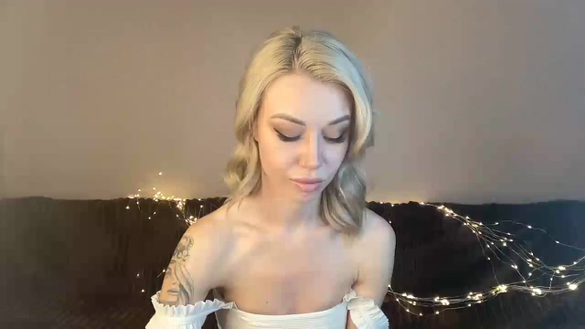 Gallery image thumbnail from TammyLynn's myfreecams stream on, 01/01/2023, 13:26 image 8 of 20