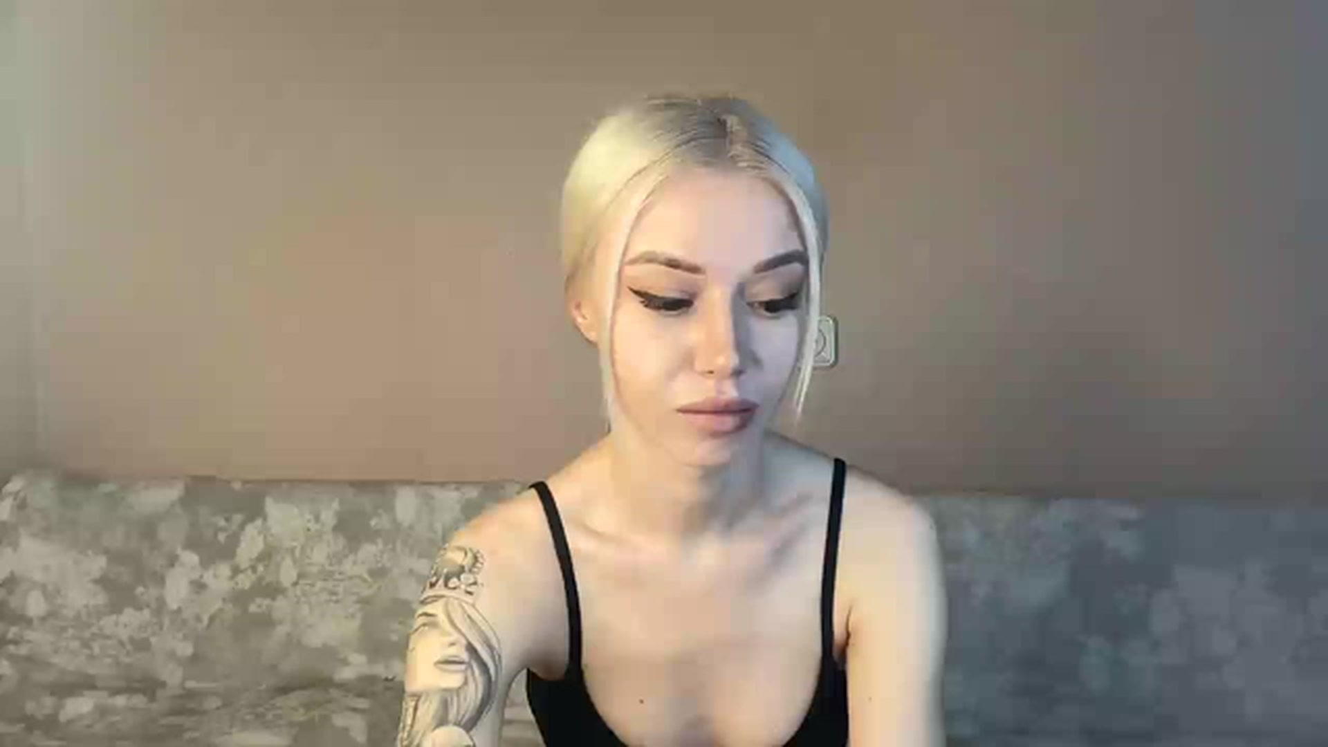 Gallery image thumbnail from TammyLynn's myfreecams stream on, 02/26/2023, 13:20 image 10 of 20