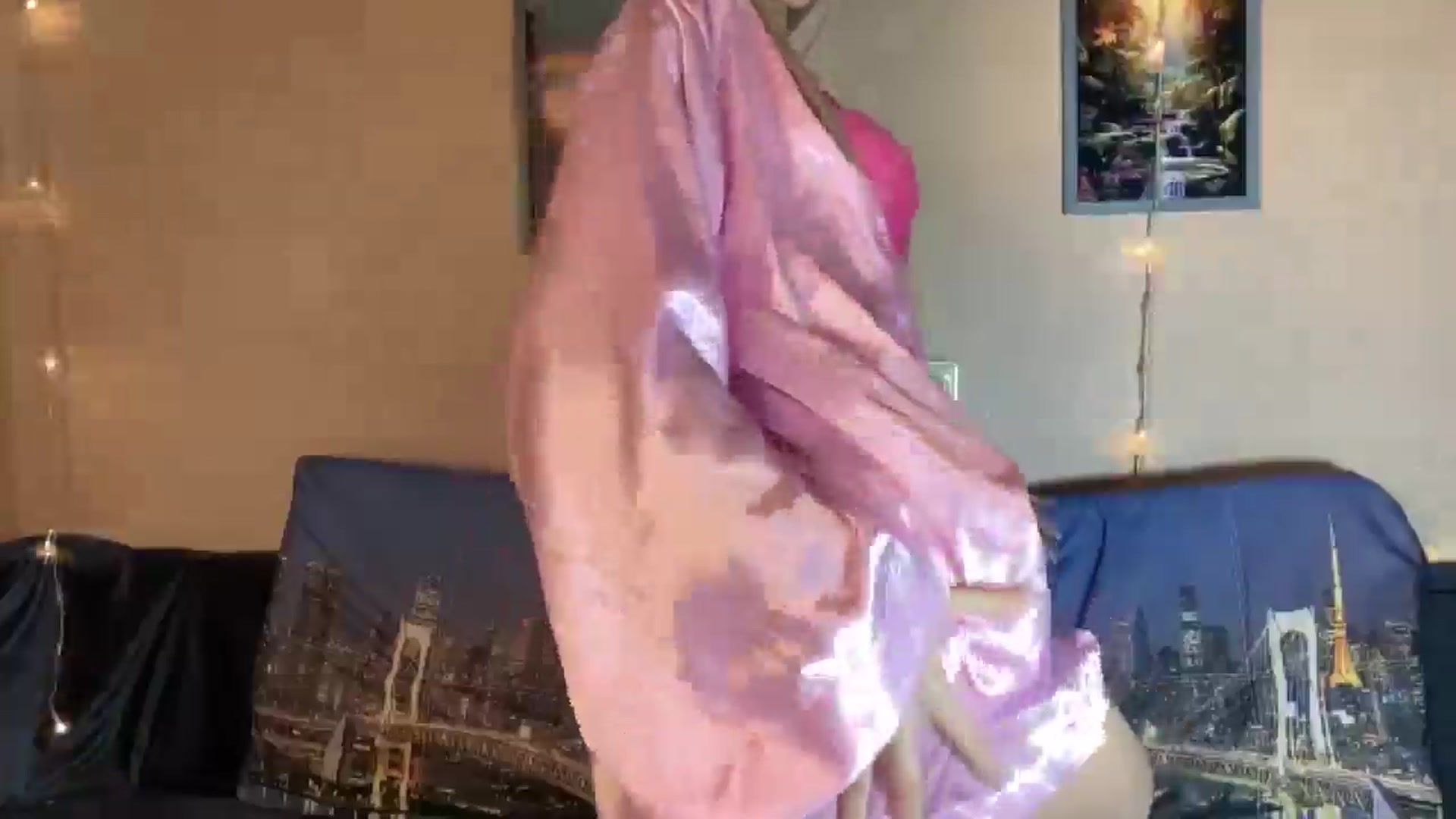 Gallery image thumbnail from TammyLynn's myfreecams stream on, 05/17/2024, 17:13 image 7 of 20