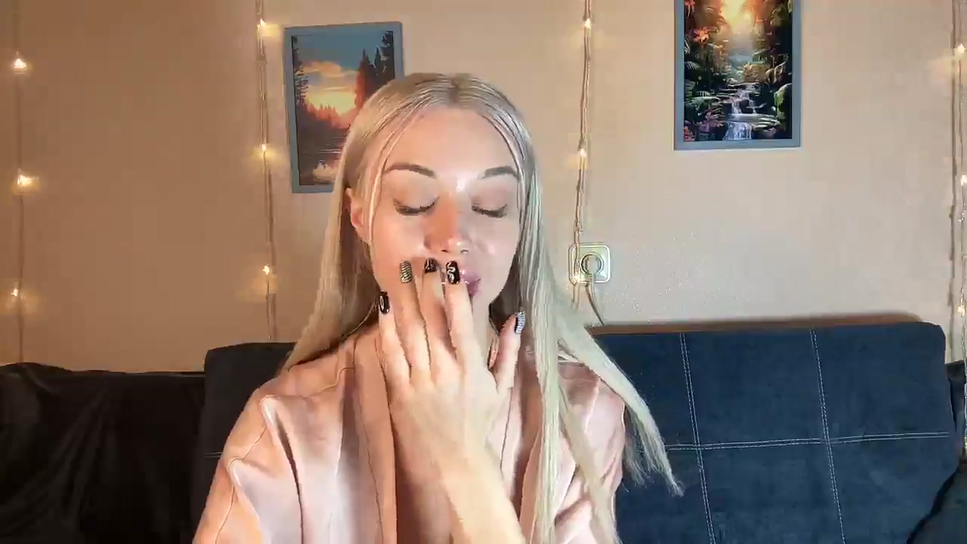 Gallery image thumbnail from TammyLynn's myfreecams stream on, 05/30/2024, 14:12 image 13 of 20