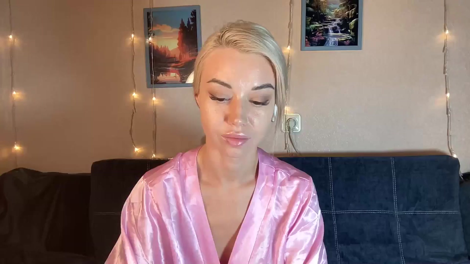 Gallery image thumbnail from TammyLynn's myfreecams stream on, 06/13/2024, 14:05 image 18 of 20