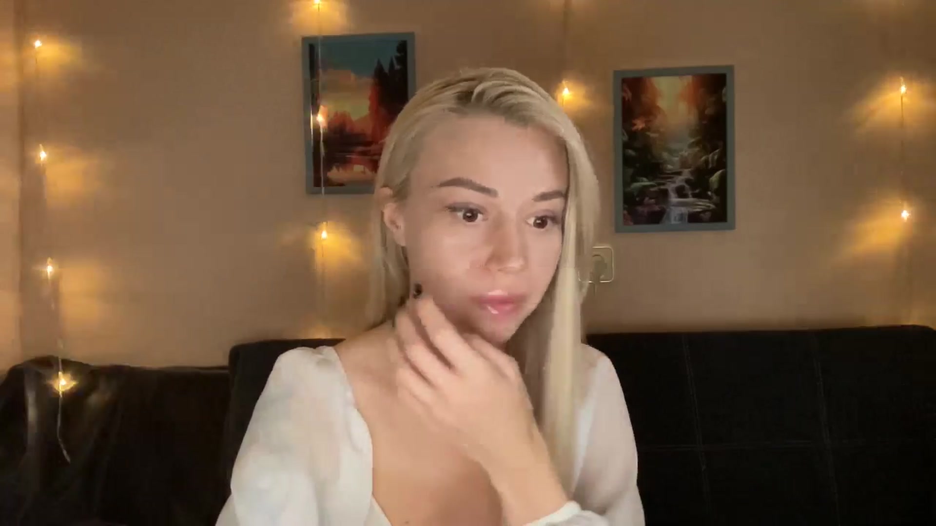Gallery image thumbnail from TammyLynn's myfreecams stream on, 06/25/2024, 13:10 image 7 of 20