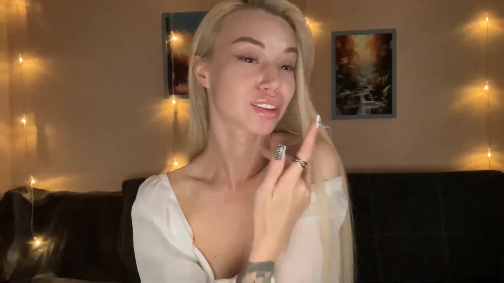 Gallery image thumbnail from TammyLynn's myfreecams stream on, 06/25/2024, 14:43 image 14 of 20