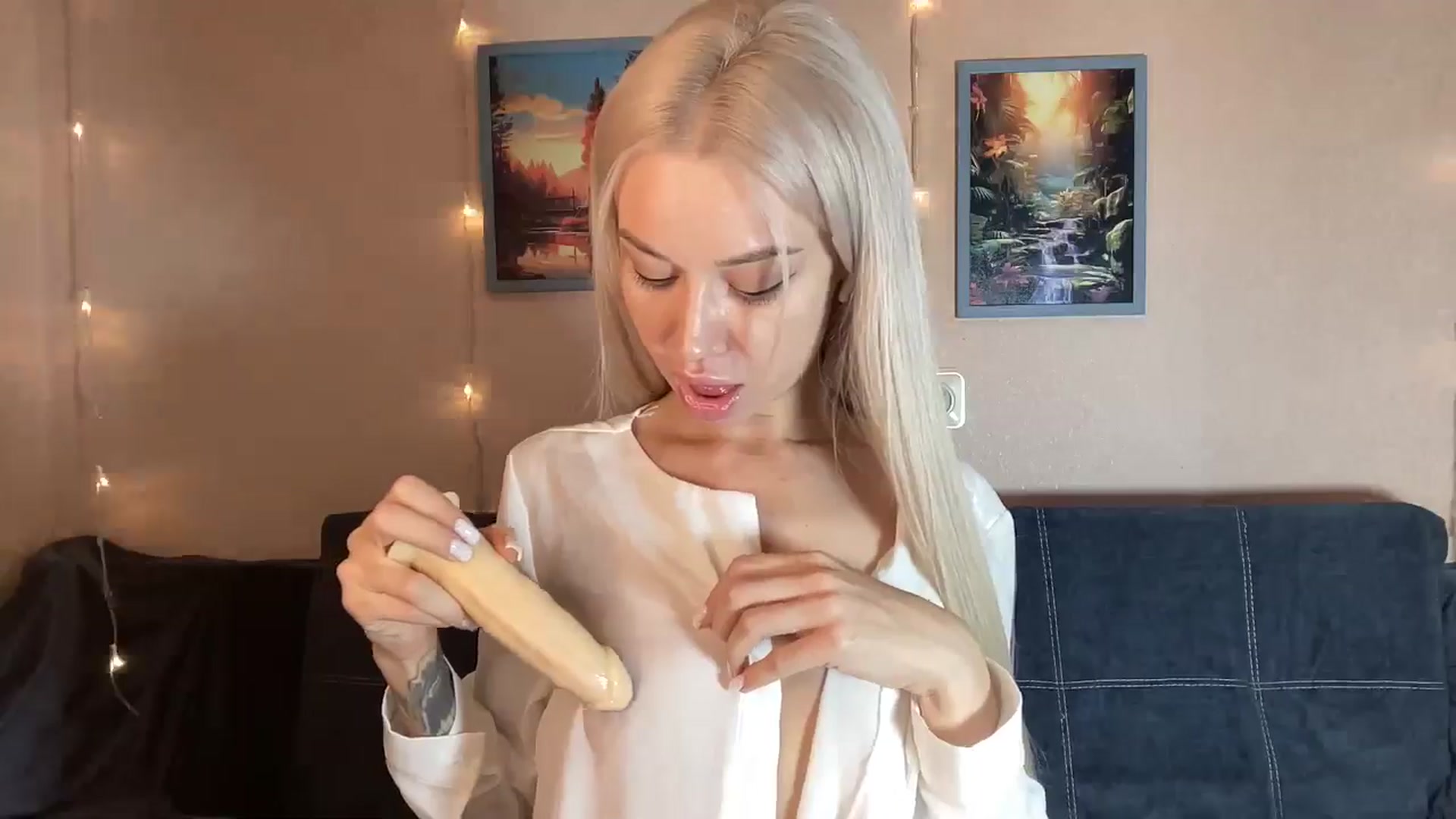 Gallery image thumbnail from TammyLynn's myfreecams stream on, 07/03/2024, 12:17 image 16 of 20
