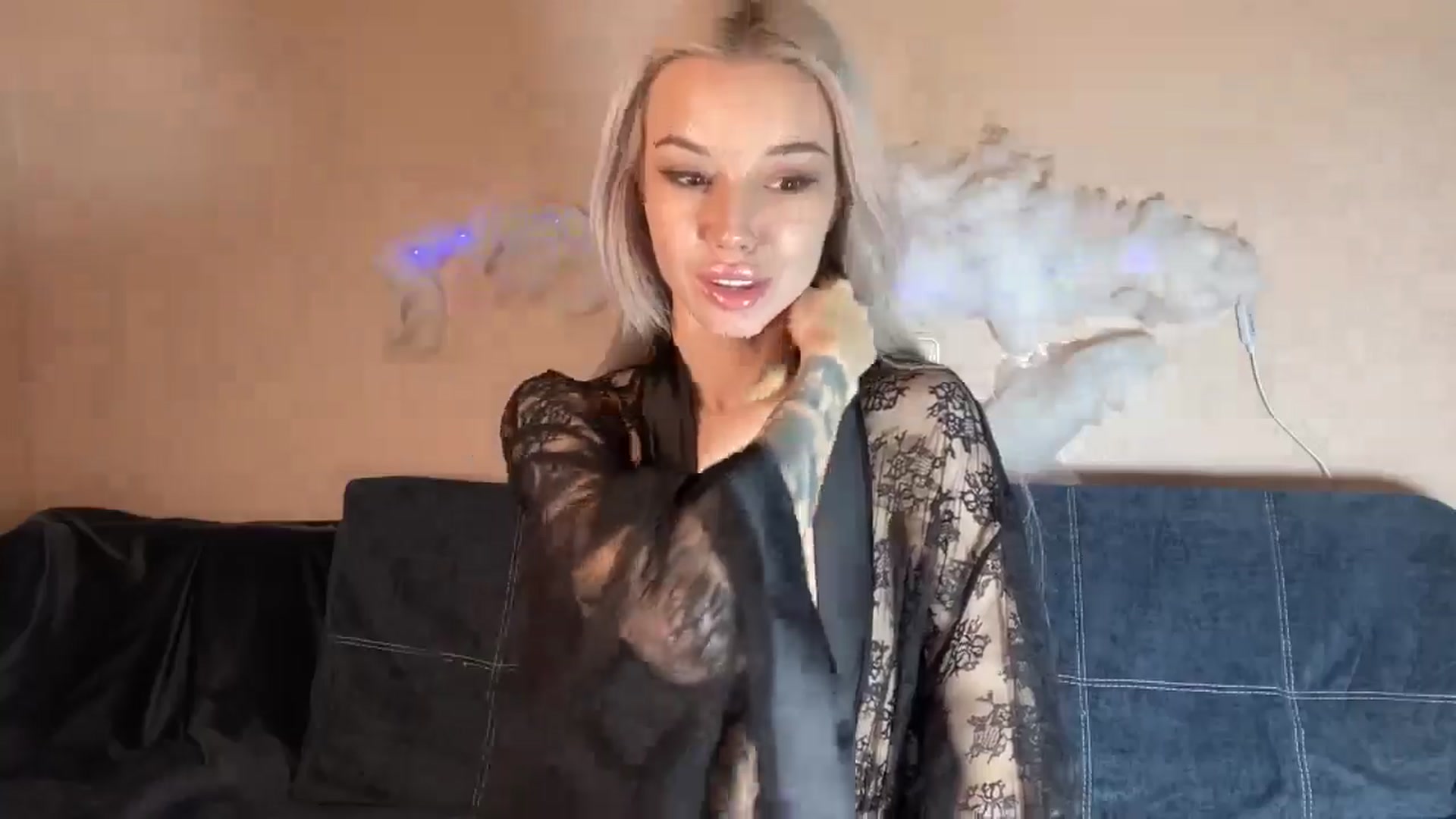 Gallery image thumbnail from TammyLynn's myfreecams stream on, 12/01/2024, 14:01 image 17 of 20