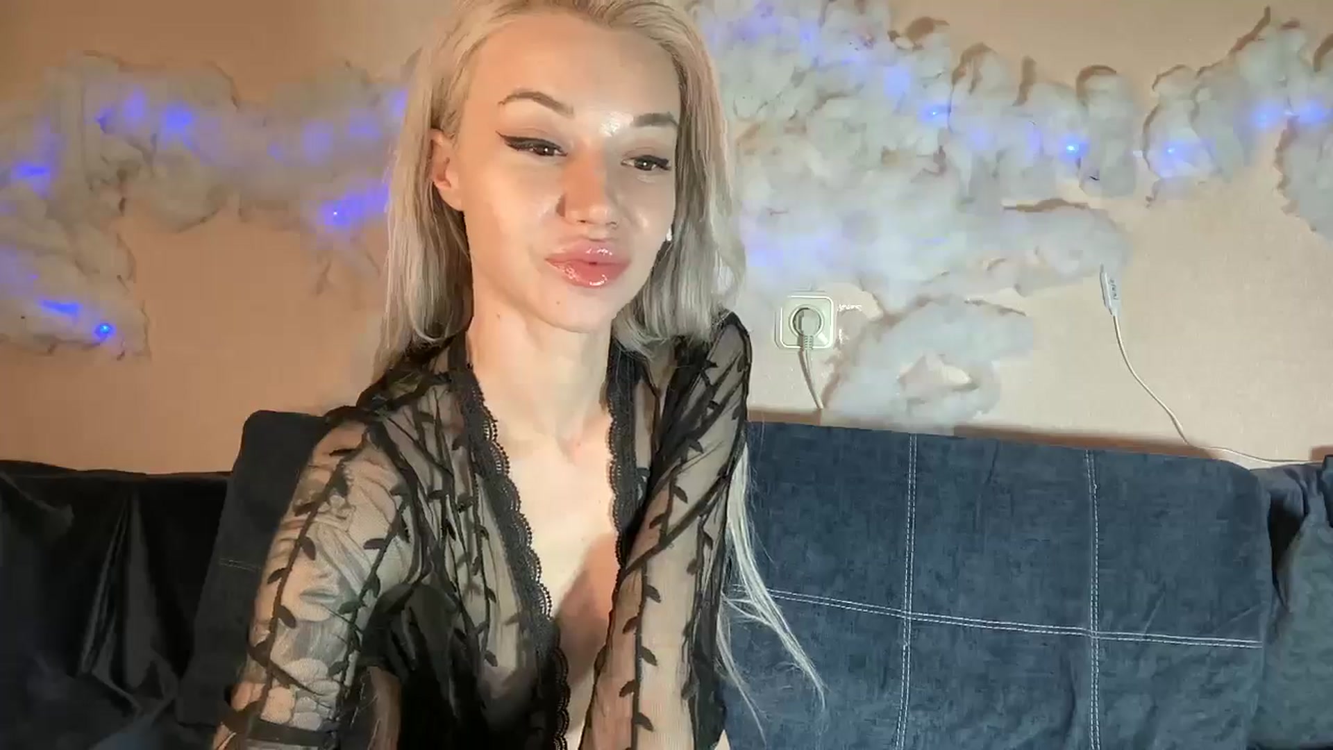 Gallery image thumbnail from TammyLynn's myfreecams stream on, 12/26/2024, 13:14 image 10 of 20