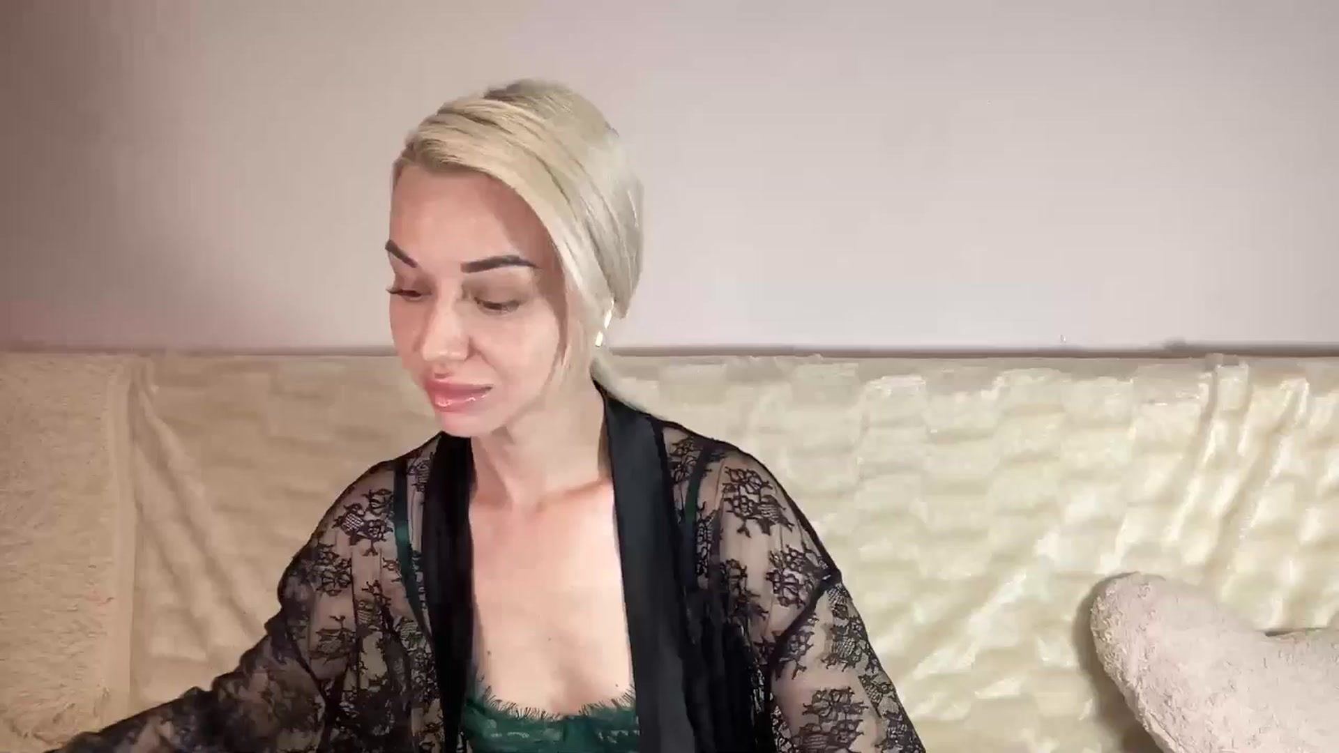 Gallery image thumbnail from TammyLynn's myfreecams stream on, 08/16/2025, 11:11 image 1 of 20
