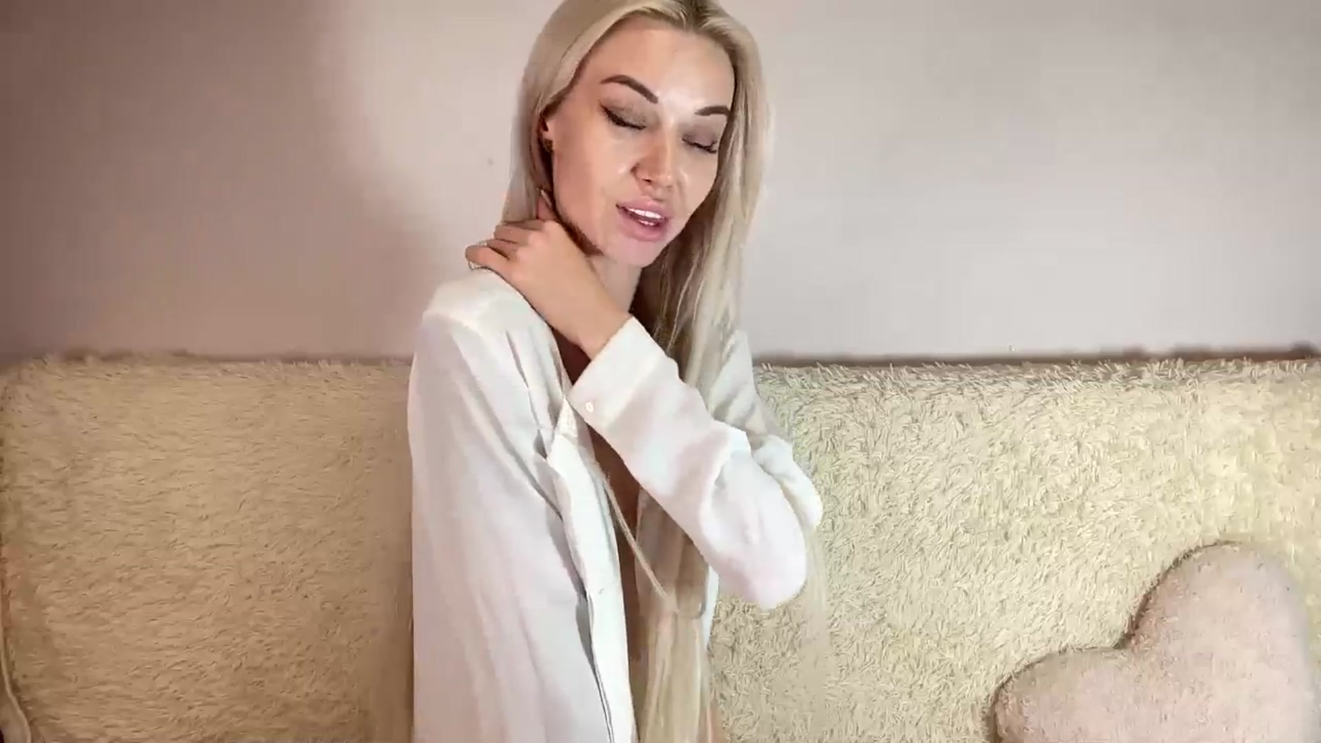 Gallery image thumbnail from TammyLynn's myfreecams stream on, 09/21/2025, 11:09 image 19 of 20